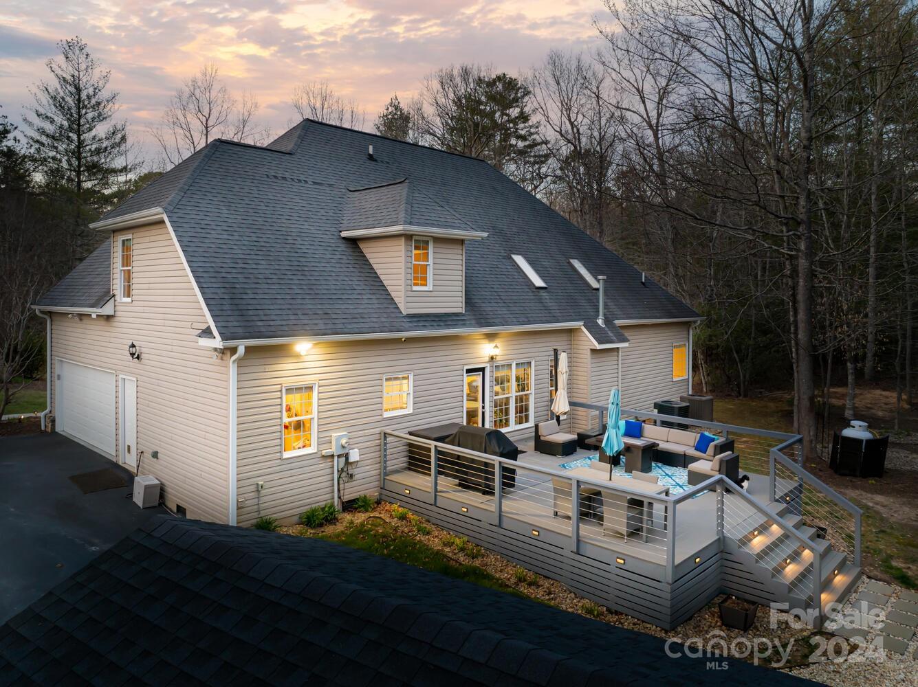 19 Alexander Crest Drive