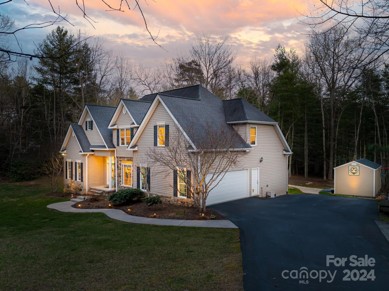 19 Alexander Crest Drive