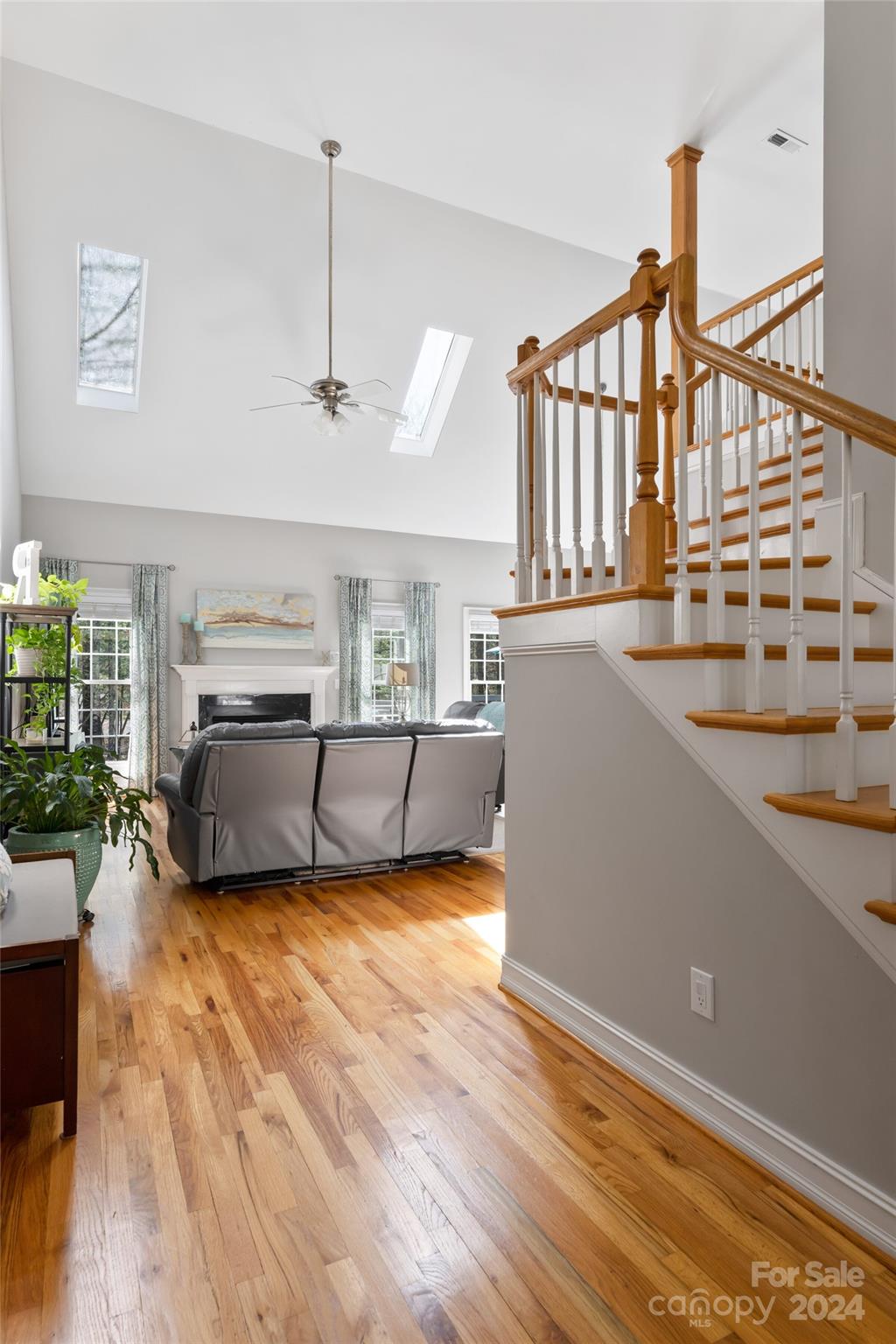 19 Alexander Crest Drive