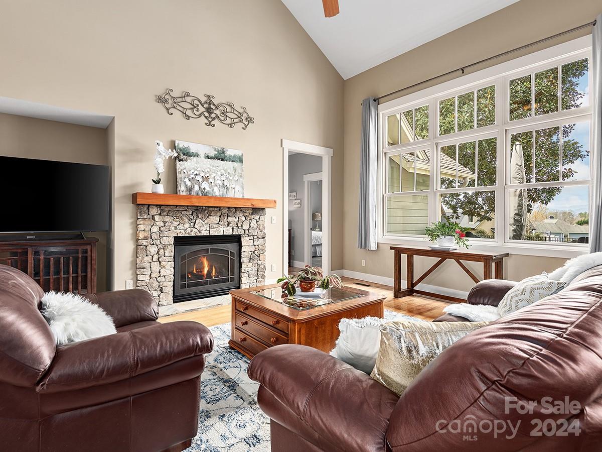 70 Skytop Farm Lane