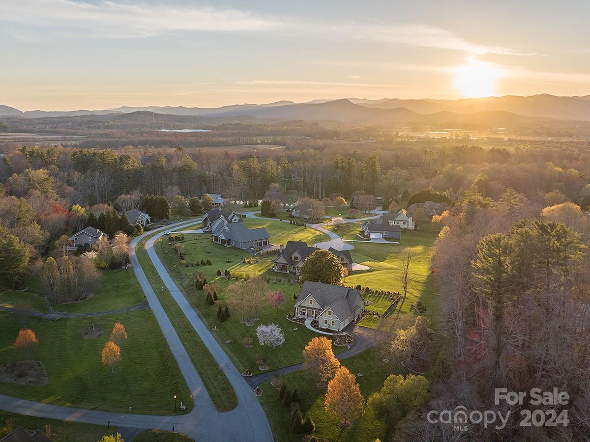 70 Skytop Farm Lane