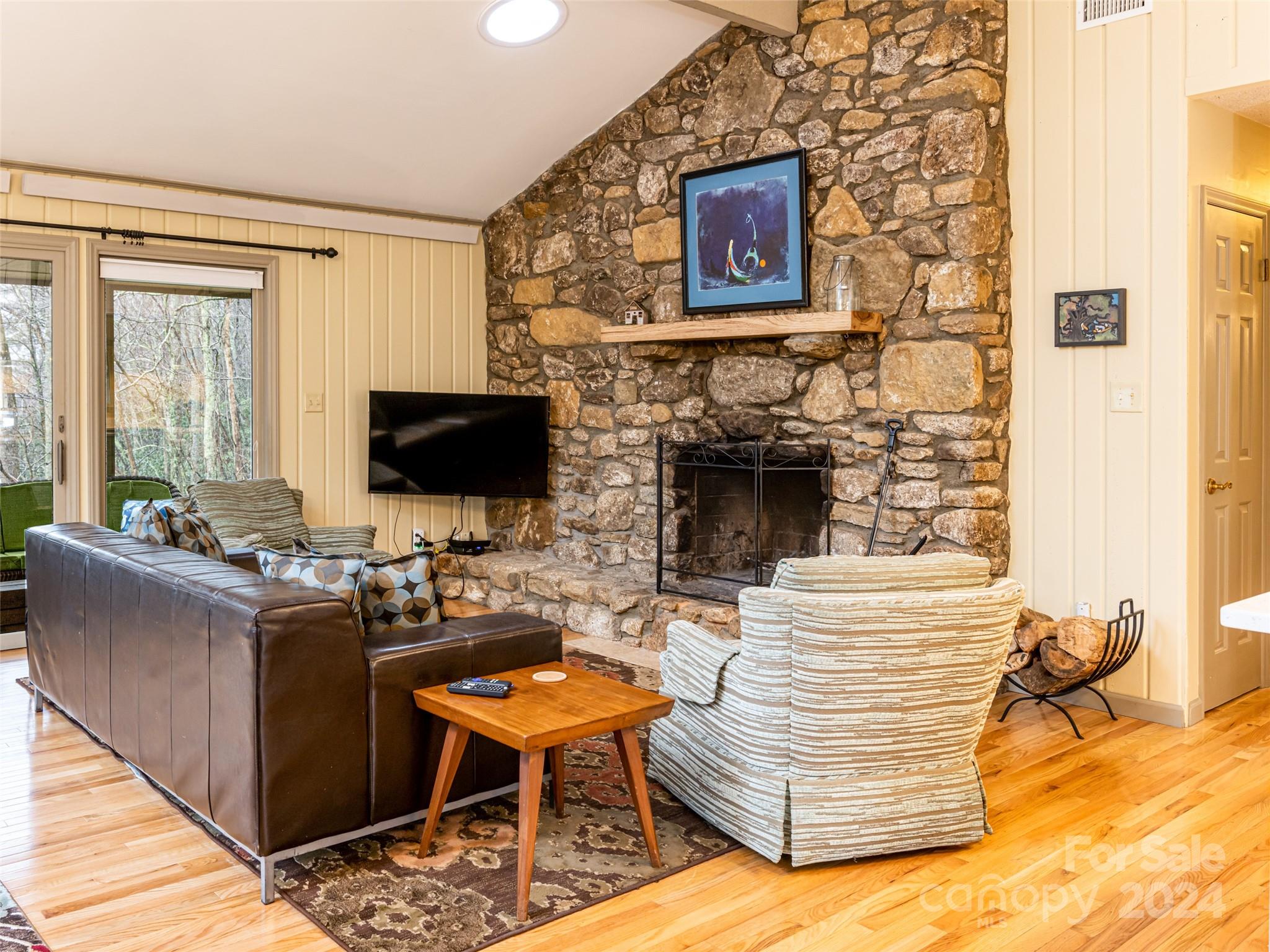 667 Pinners Cove Road