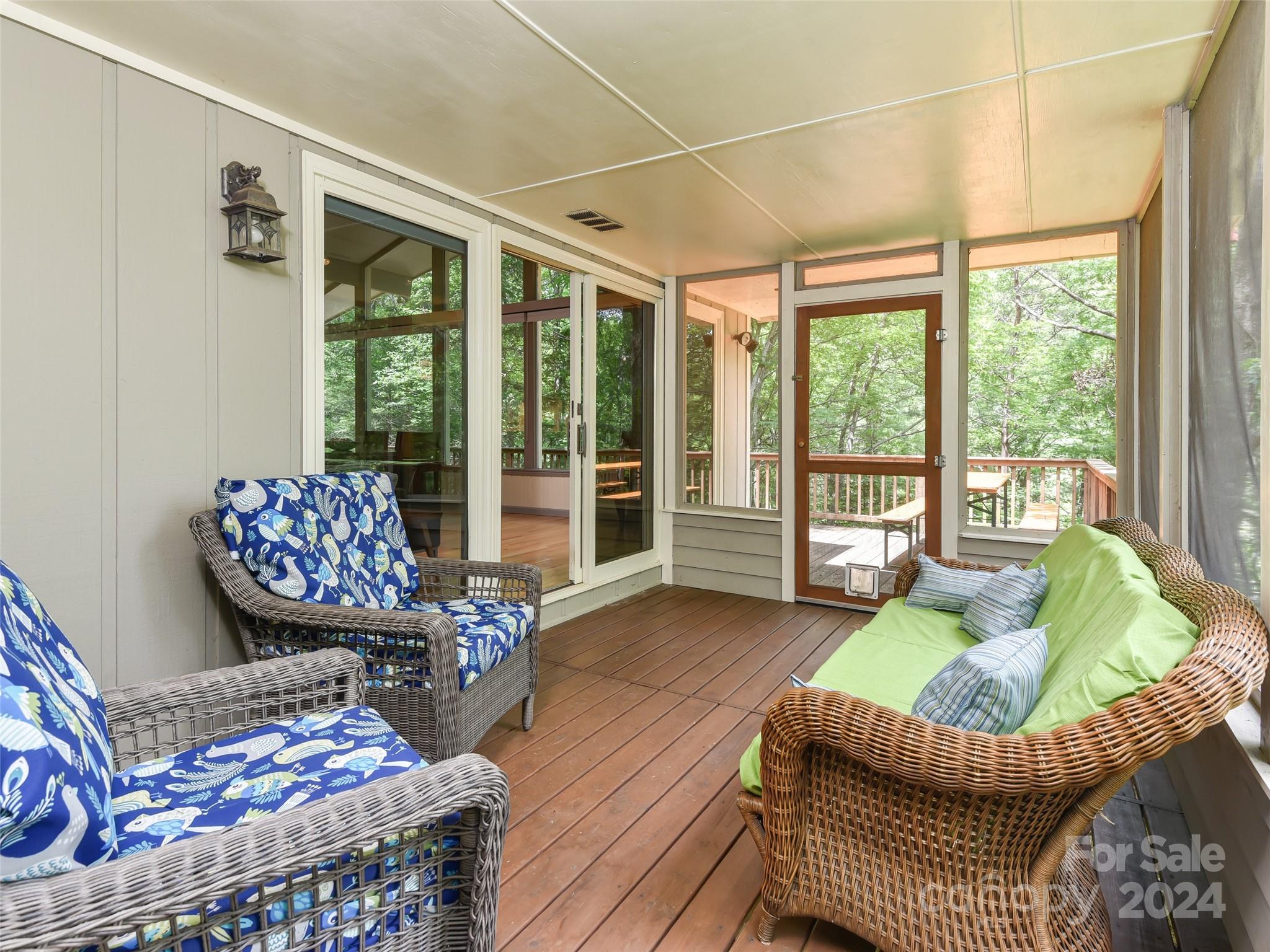 667 Pinners Cove Road