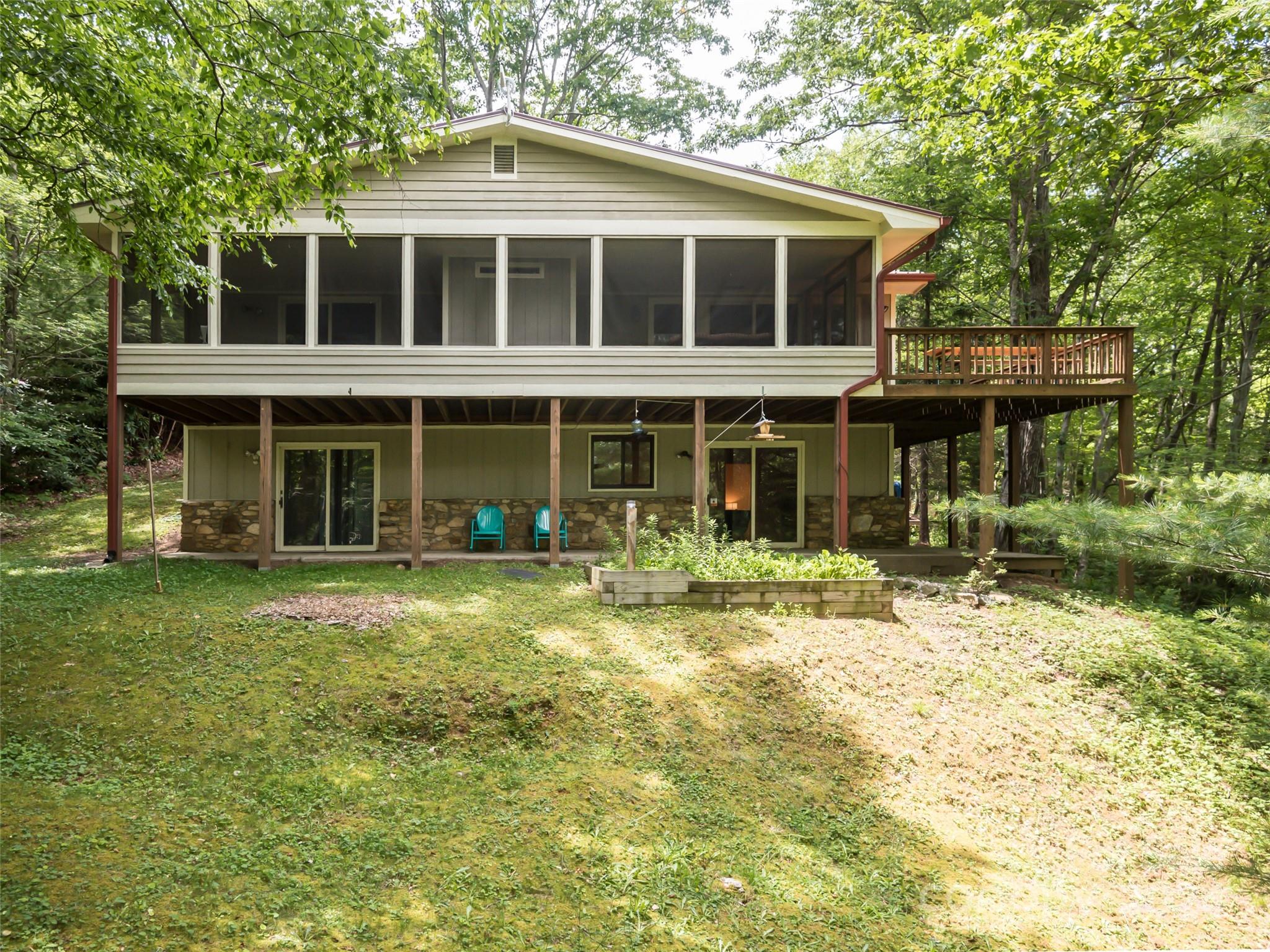 667 Pinners Cove Road