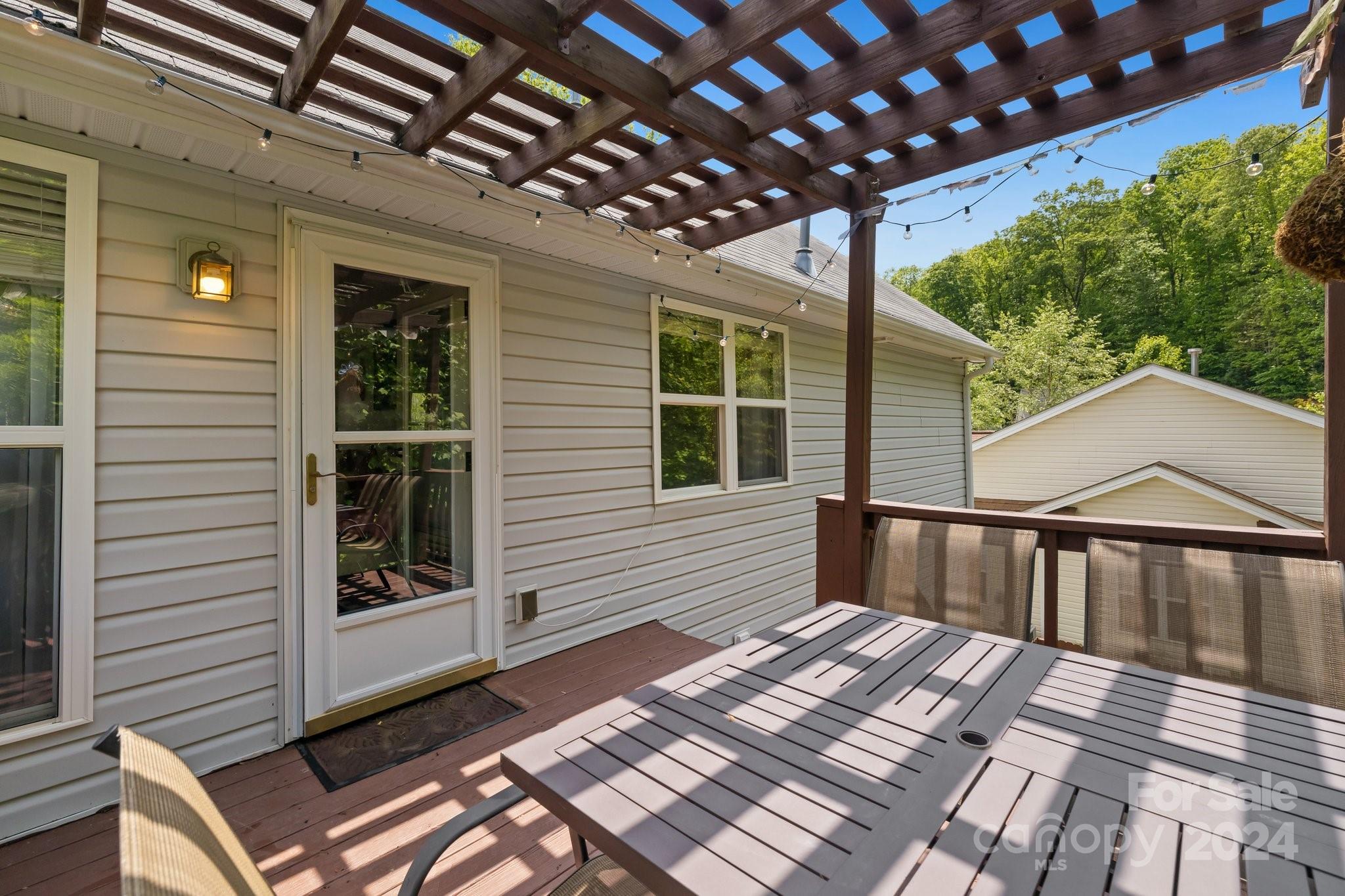 117 Paper Birch Avenue