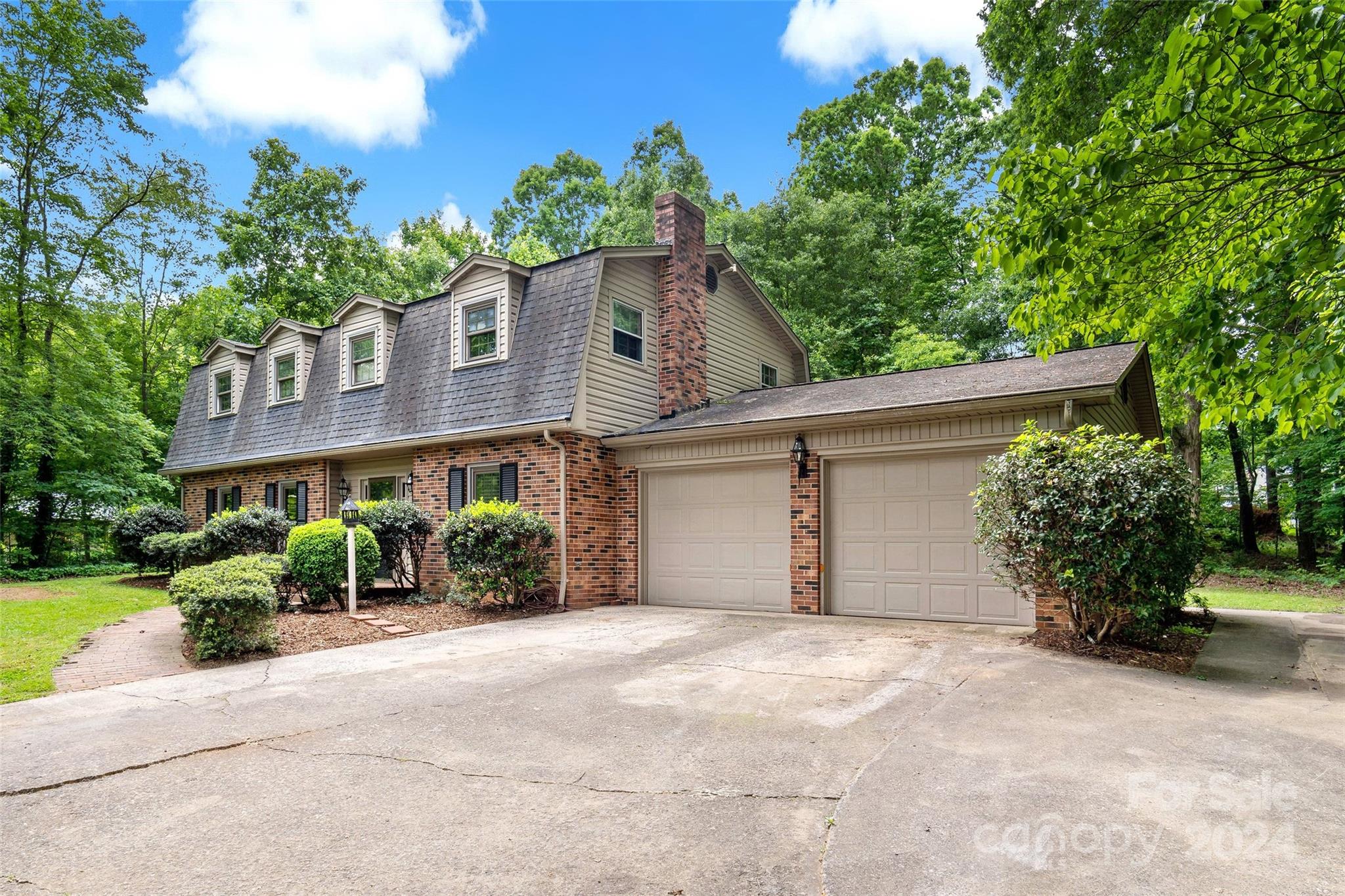 221 Camelot Drive