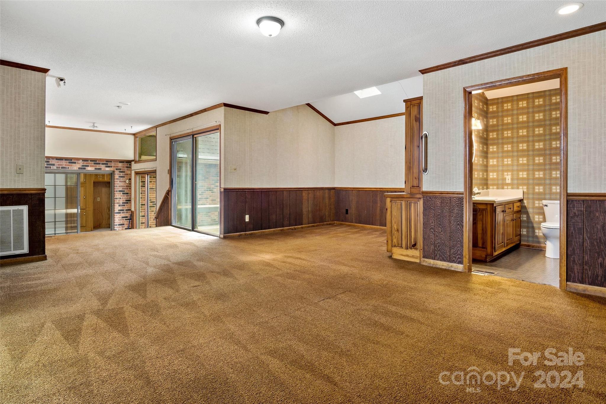 221 Camelot Drive
