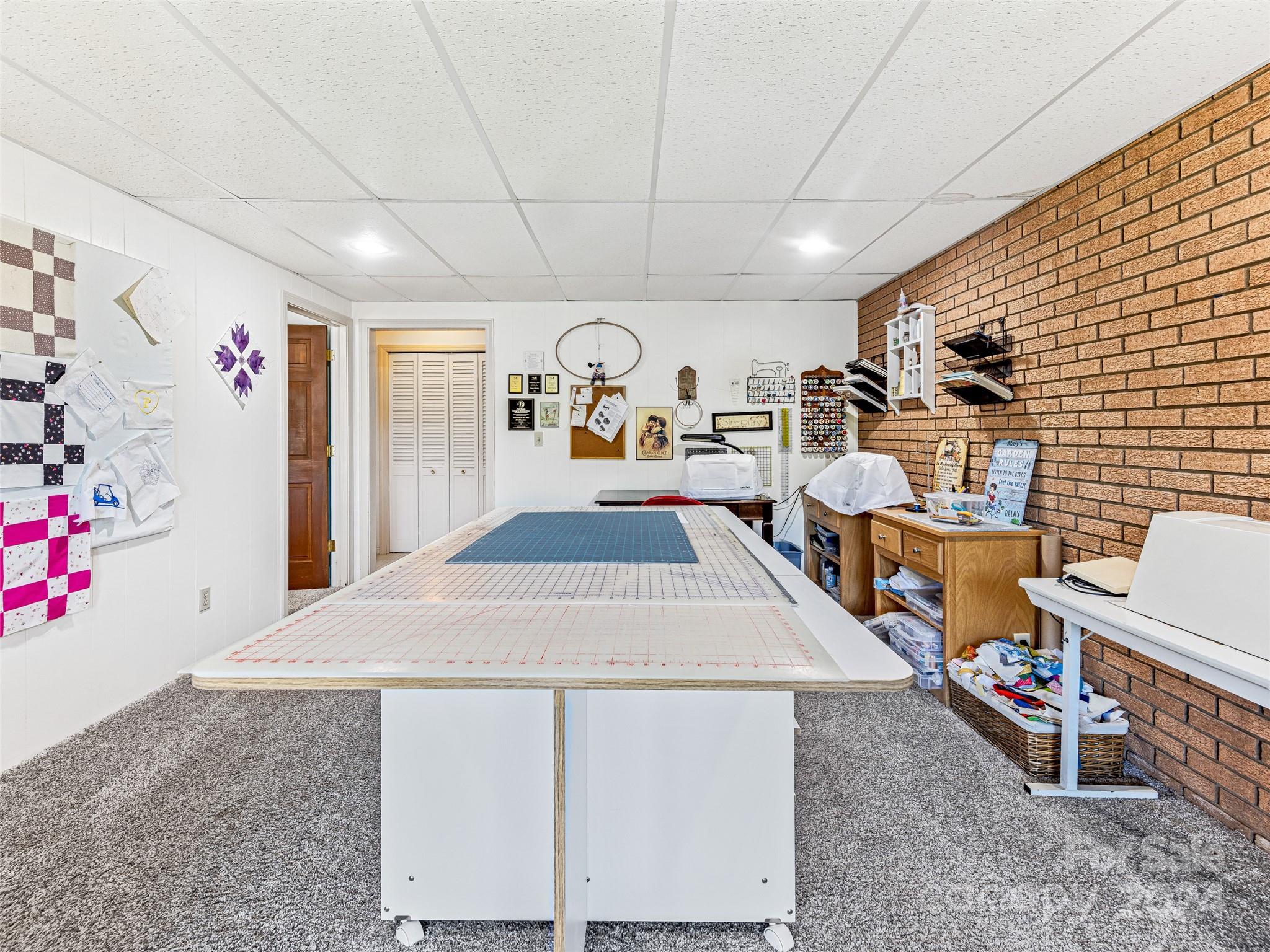 220 Northfield Court