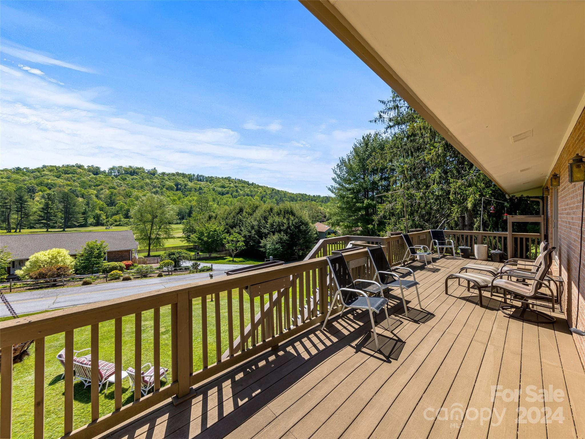 220 Northfield Court