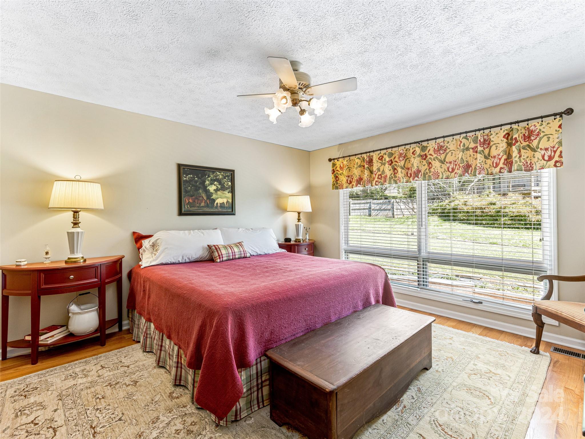220 Northfield Court