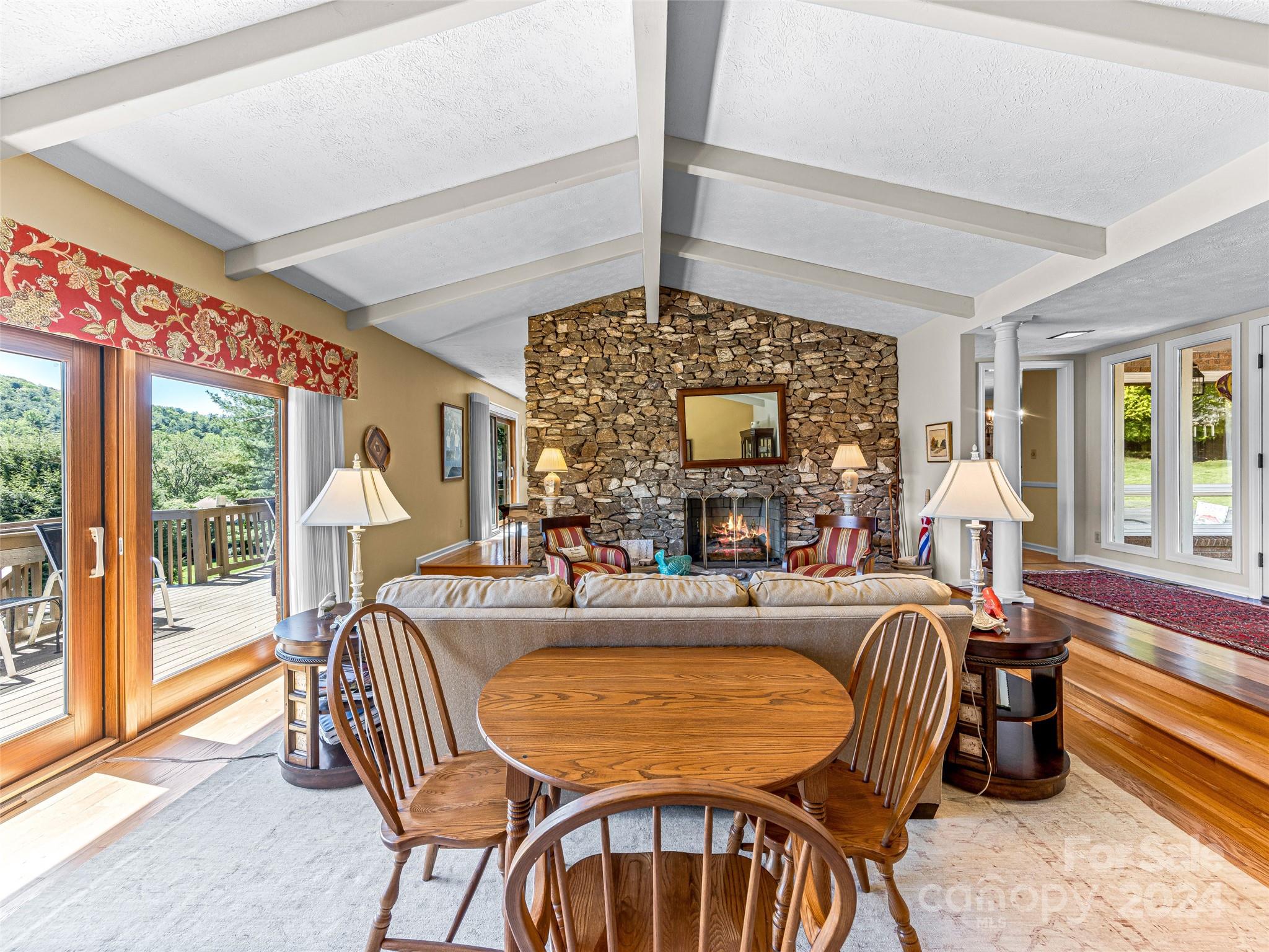 220 Northfield Court