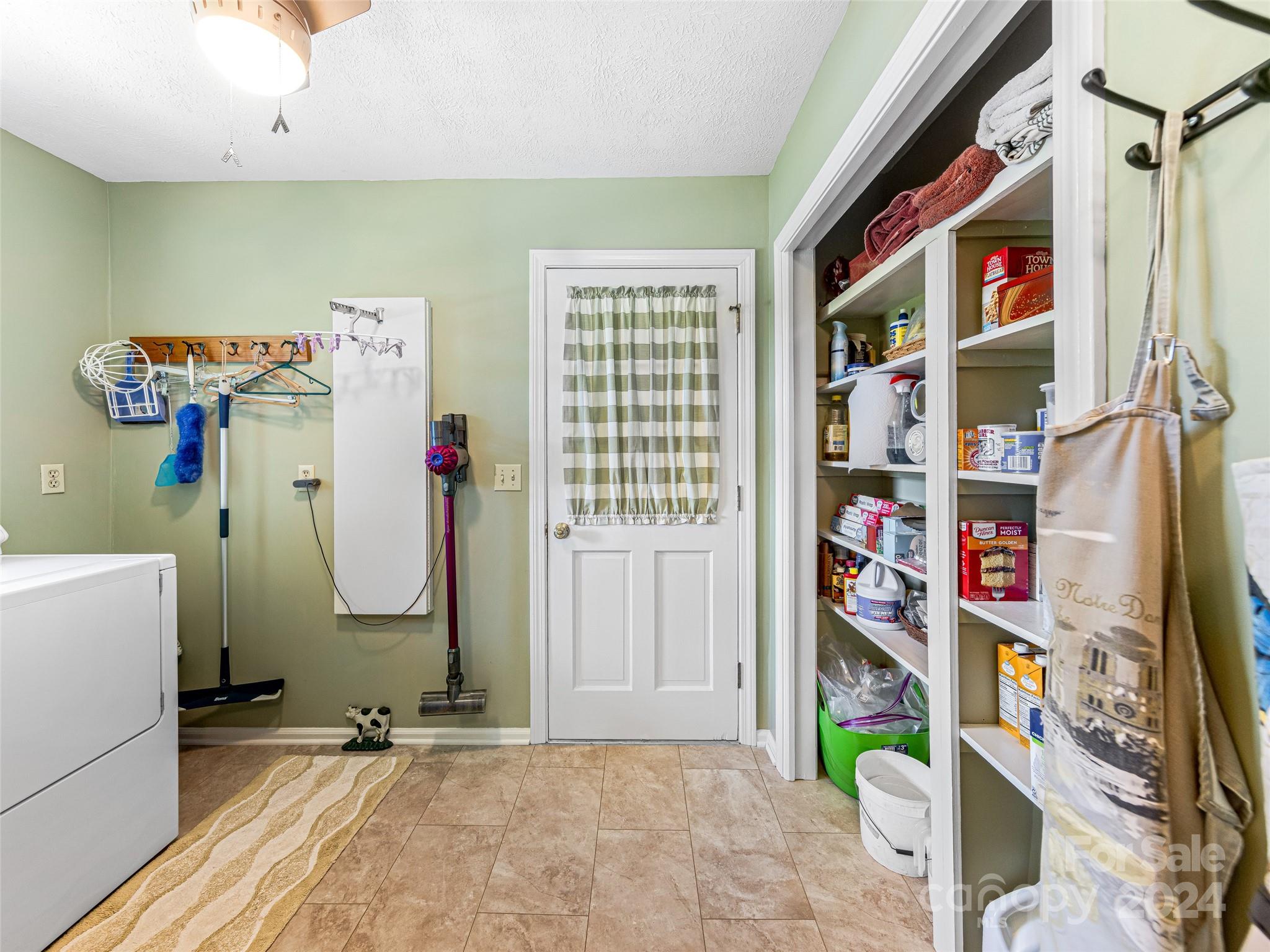 220 Northfield Court