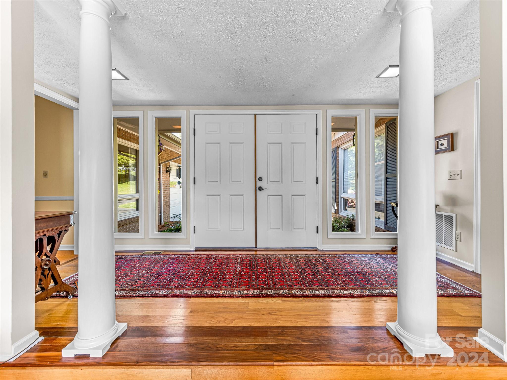 220 Northfield Court