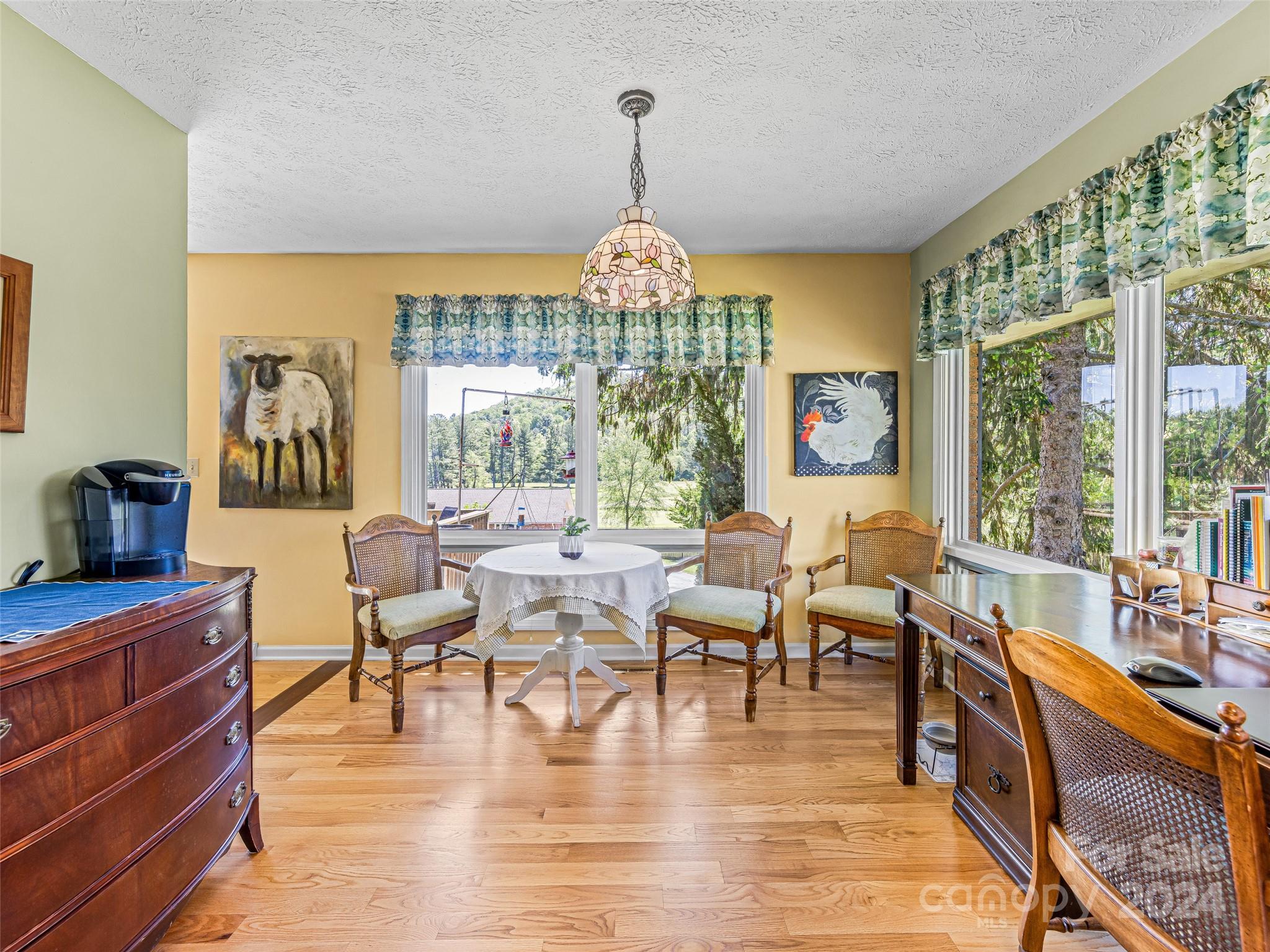 220 Northfield Court