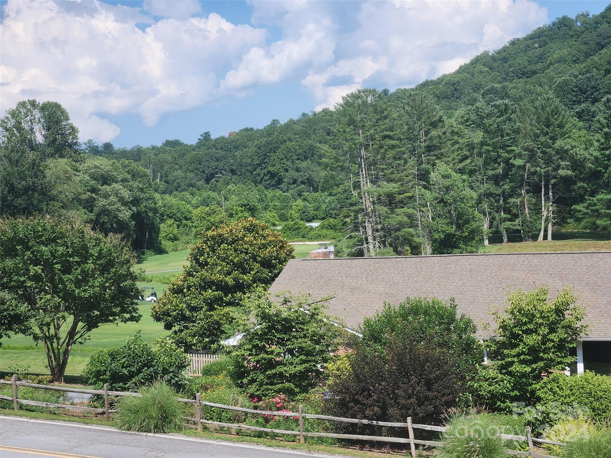 220 Northfield Court