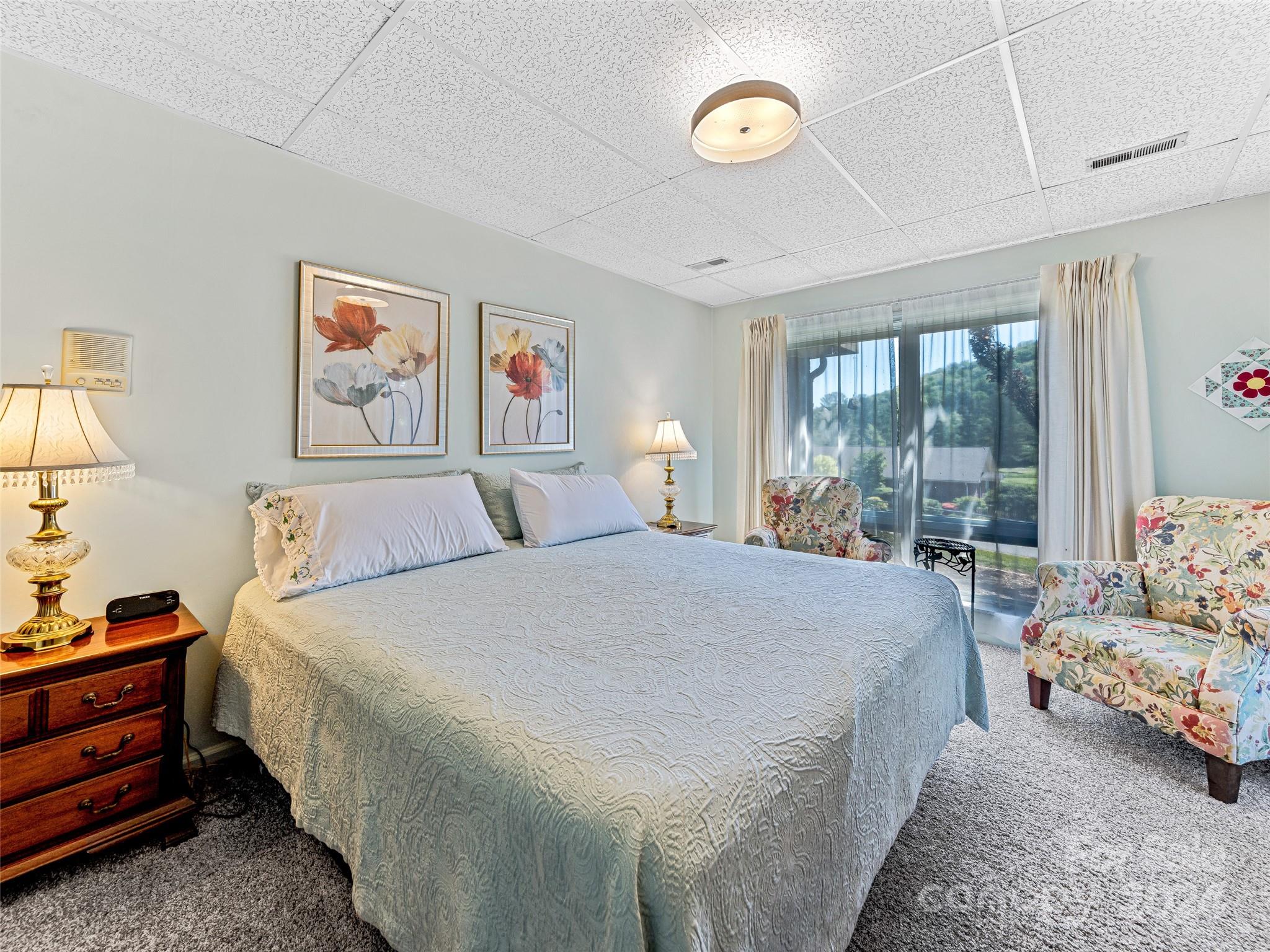 220 Northfield Court