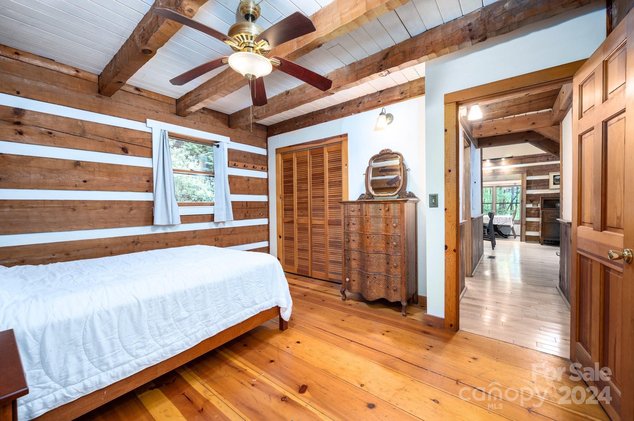 737 Rolling Ridge Loop