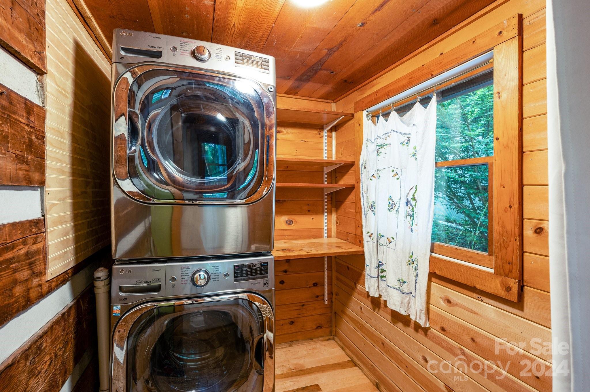 737 Rolling Ridge Loop