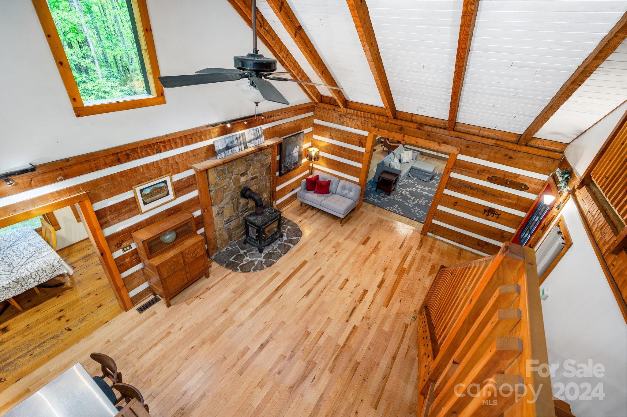 737 Rolling Ridge Loop