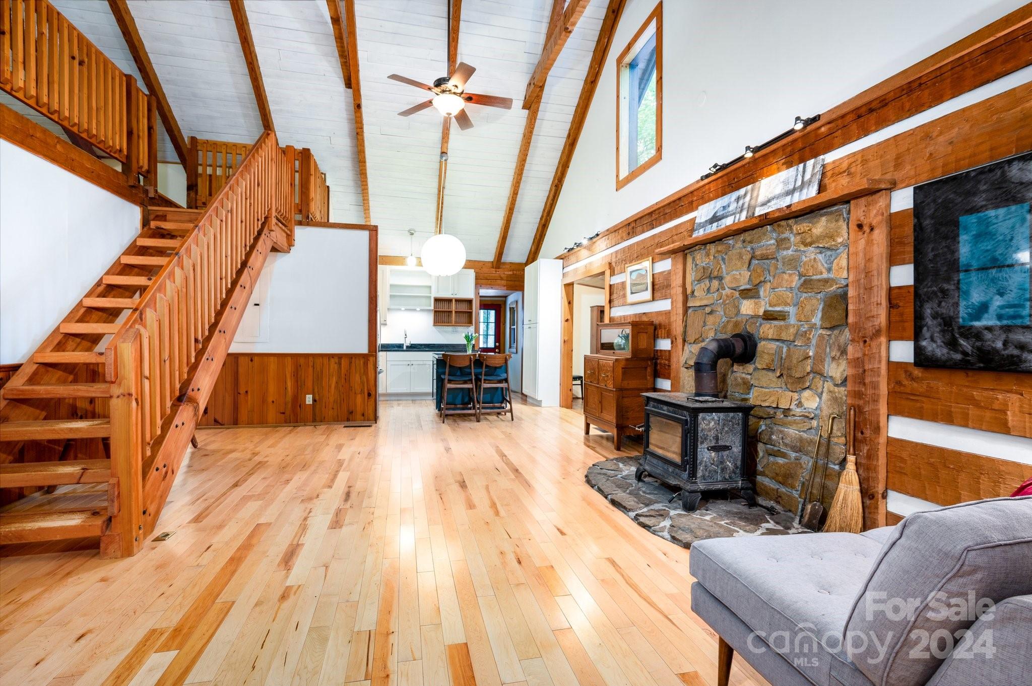 737 Rolling Ridge Loop