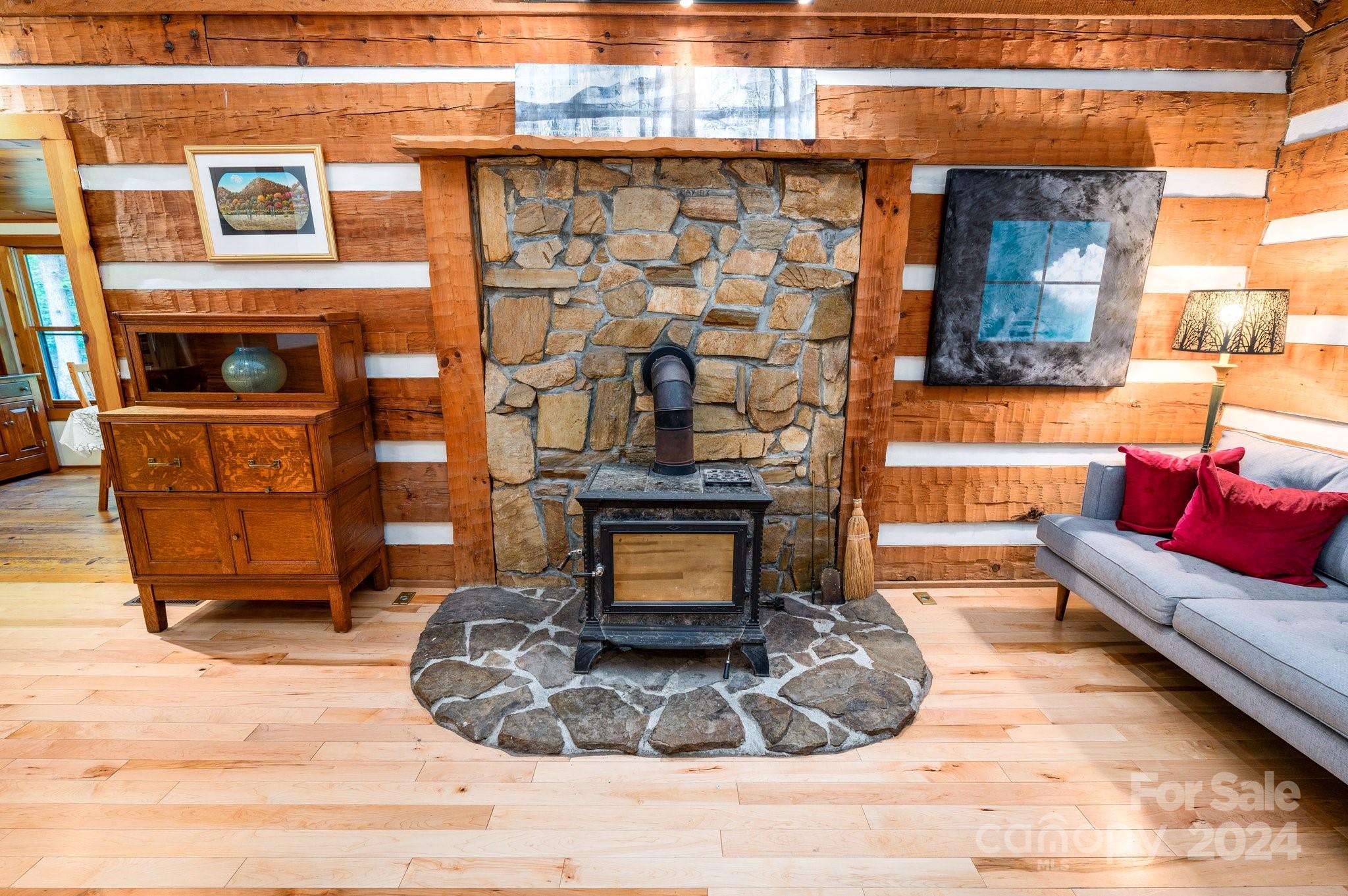 737 Rolling Ridge Loop