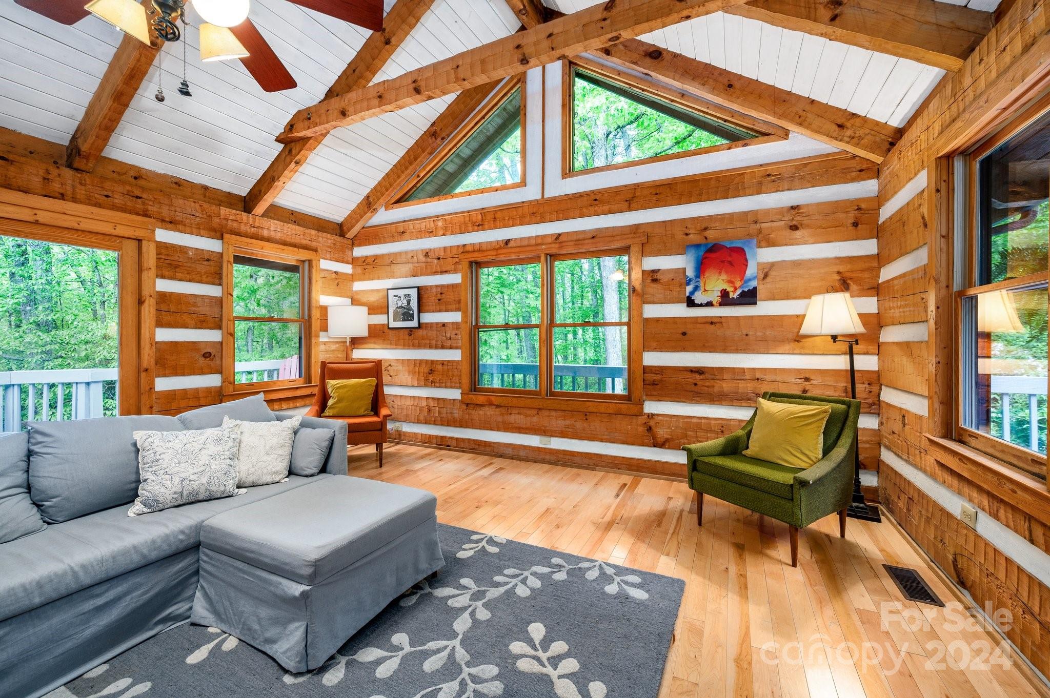 737 Rolling Ridge Loop