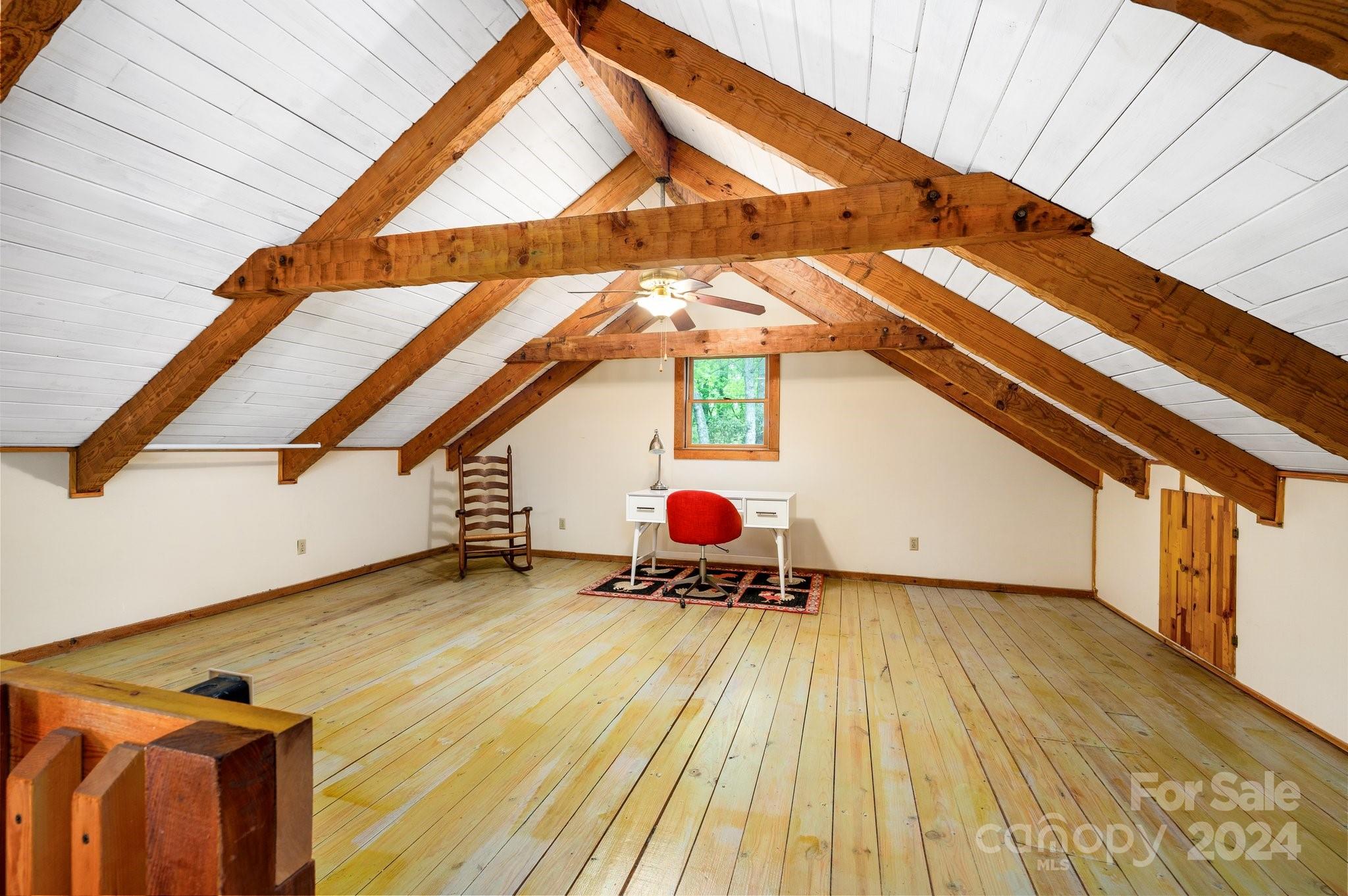 737 Rolling Ridge Loop