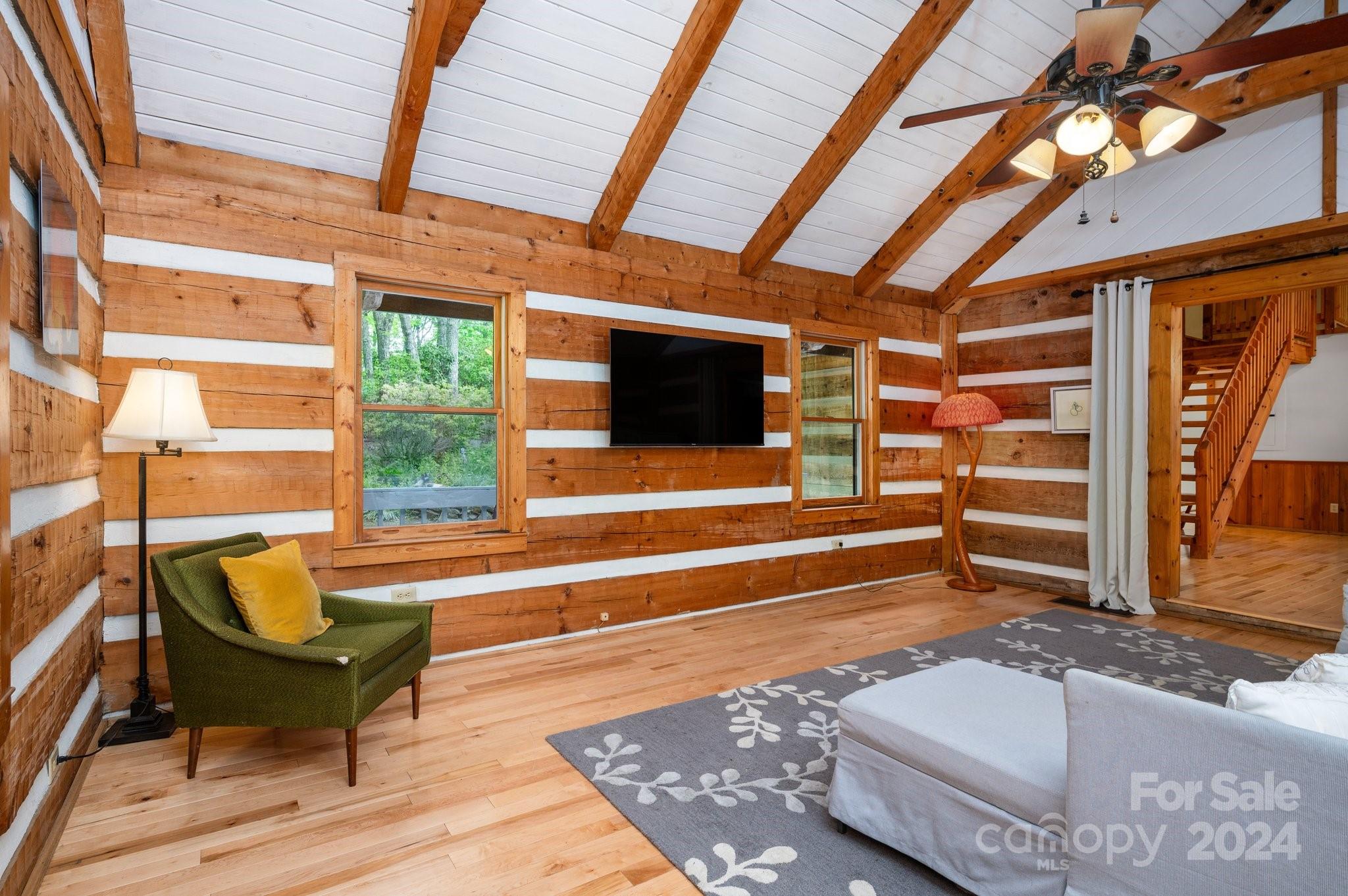 737 Rolling Ridge Loop