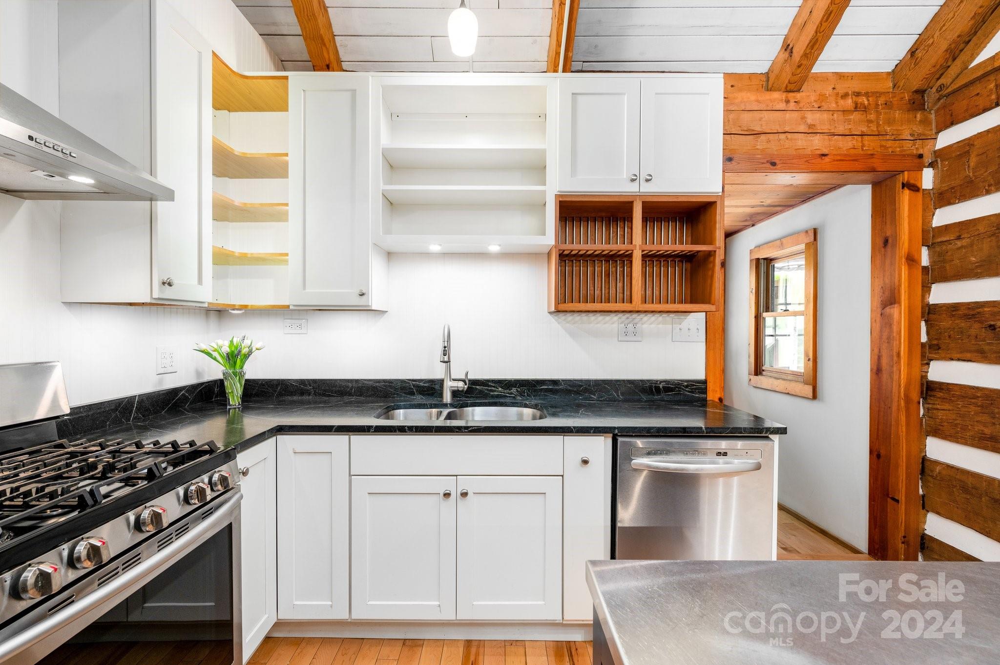 737 Rolling Ridge Loop