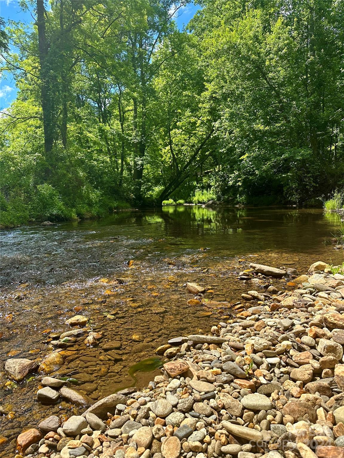 344 and 346 River Loop Road