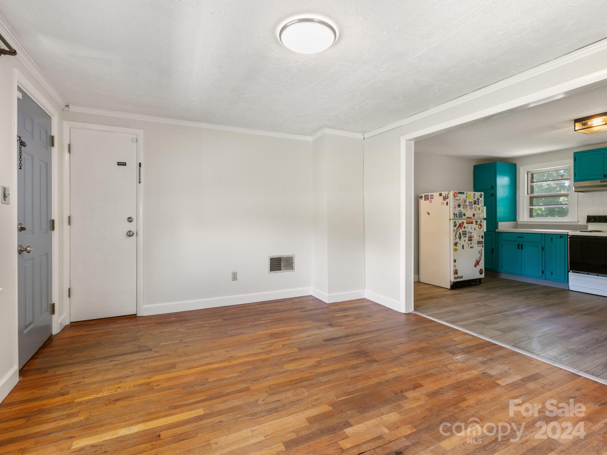 251 Johnston Boulevard