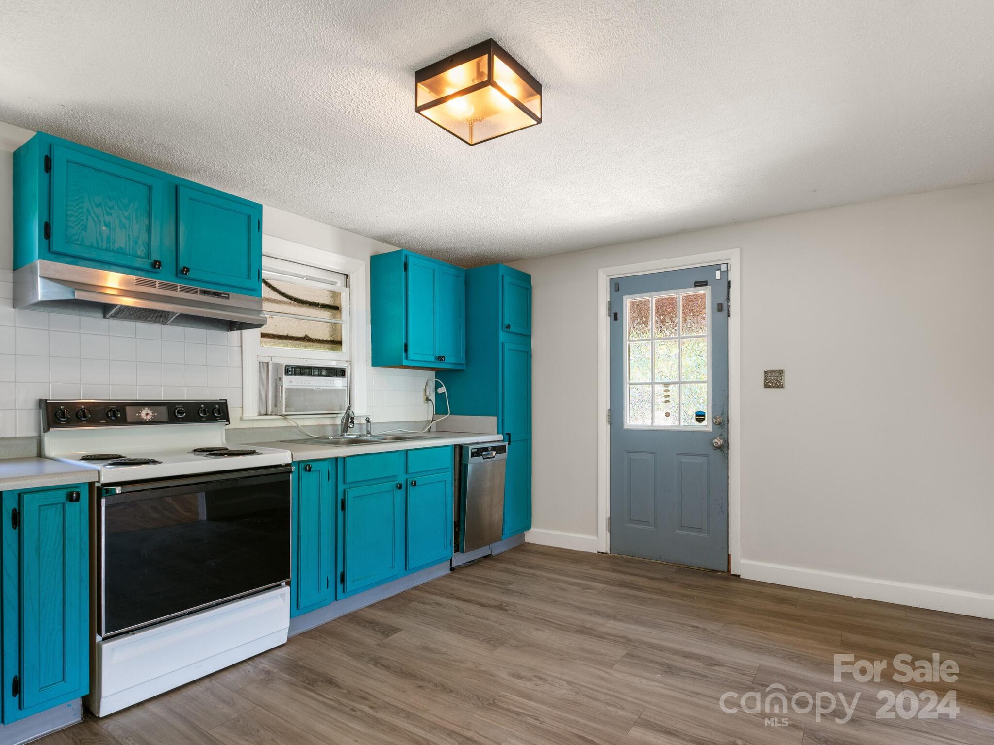 251 Johnston Boulevard