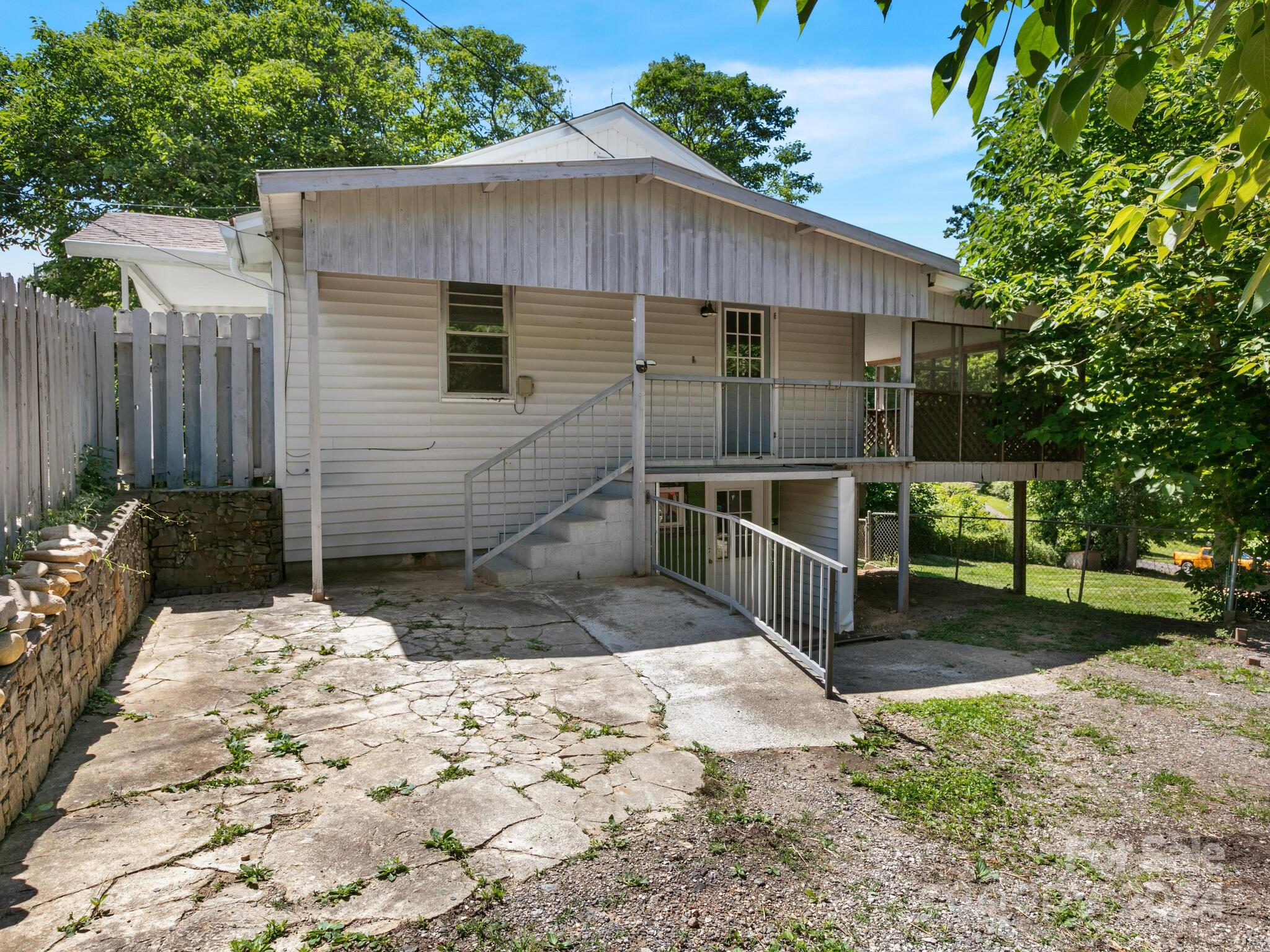 251 Johnston Boulevard