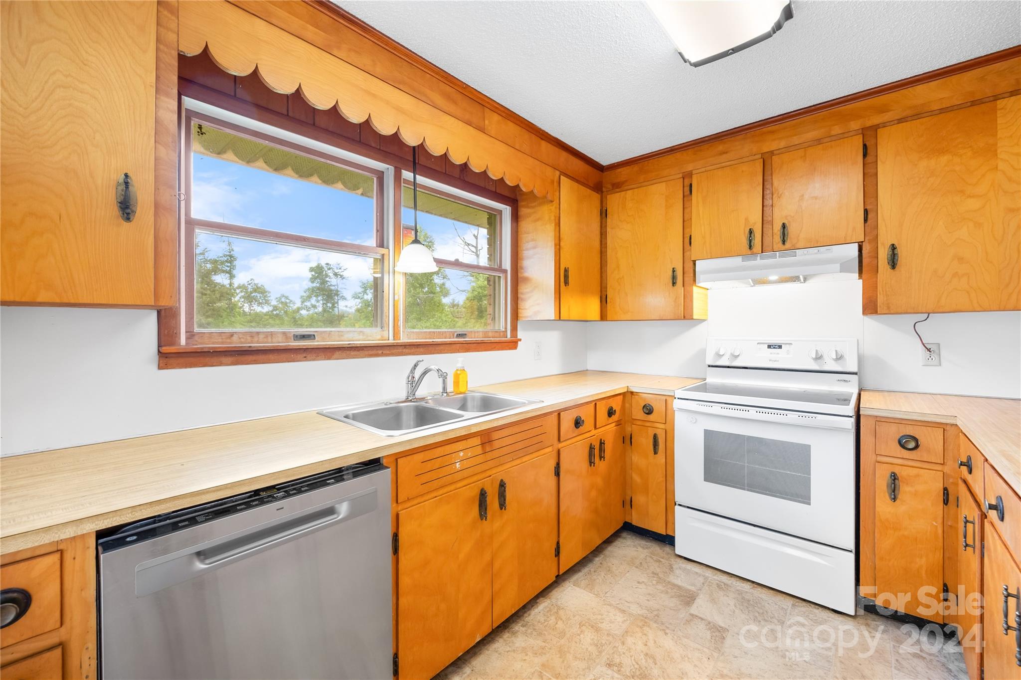 2586 Bull Creek Road