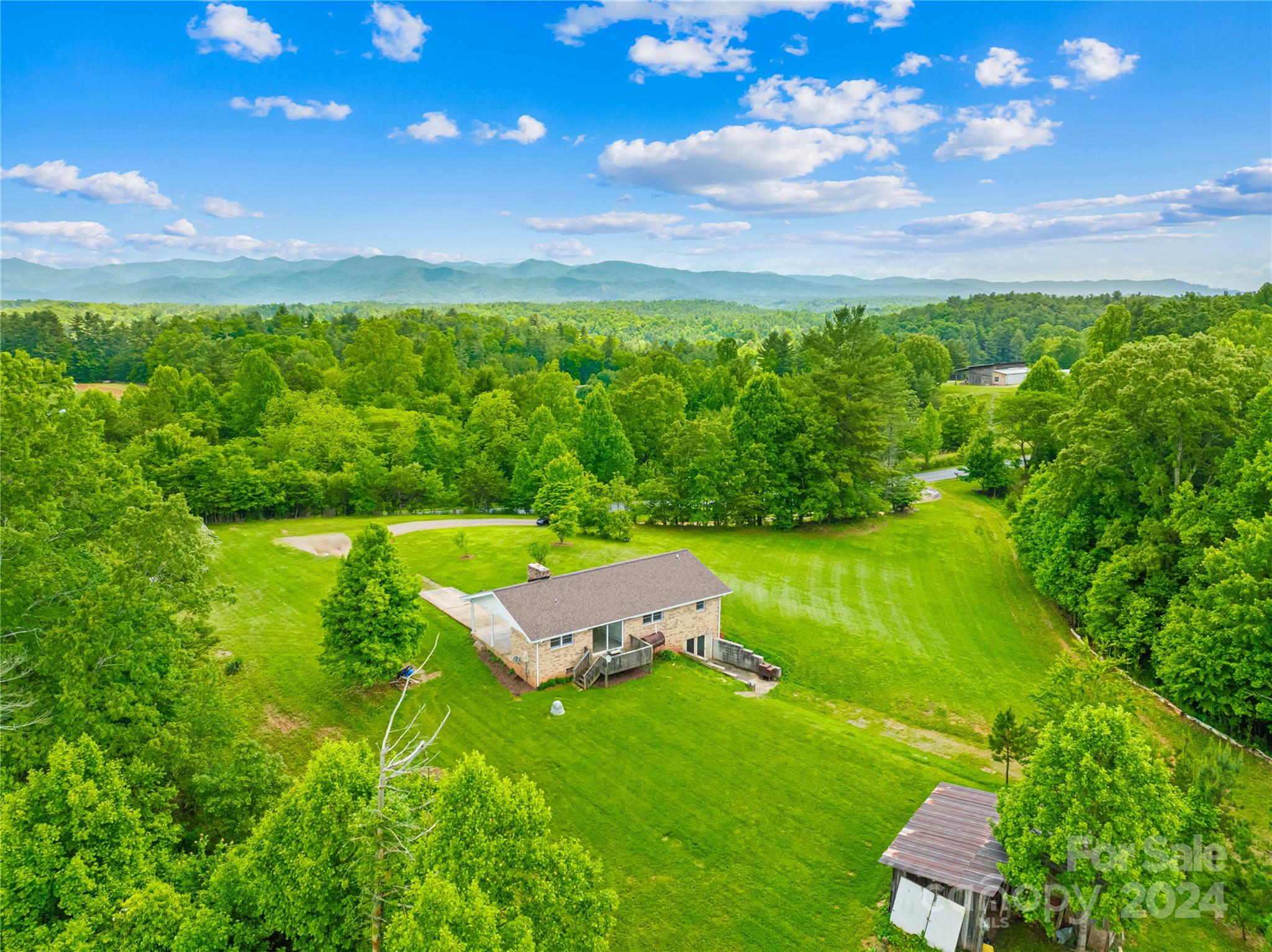 2586 Bull Creek Road