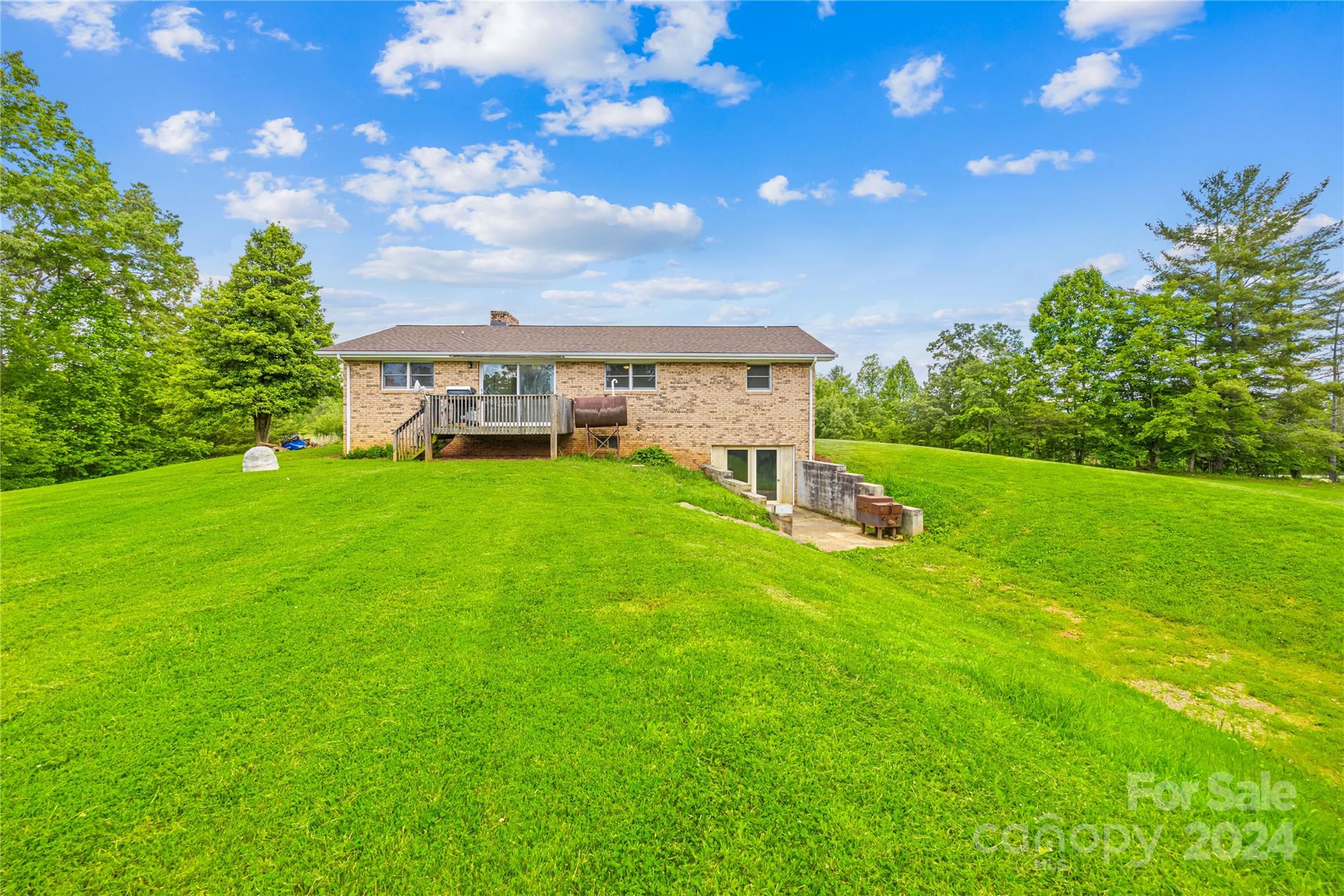 2586 Bull Creek Road