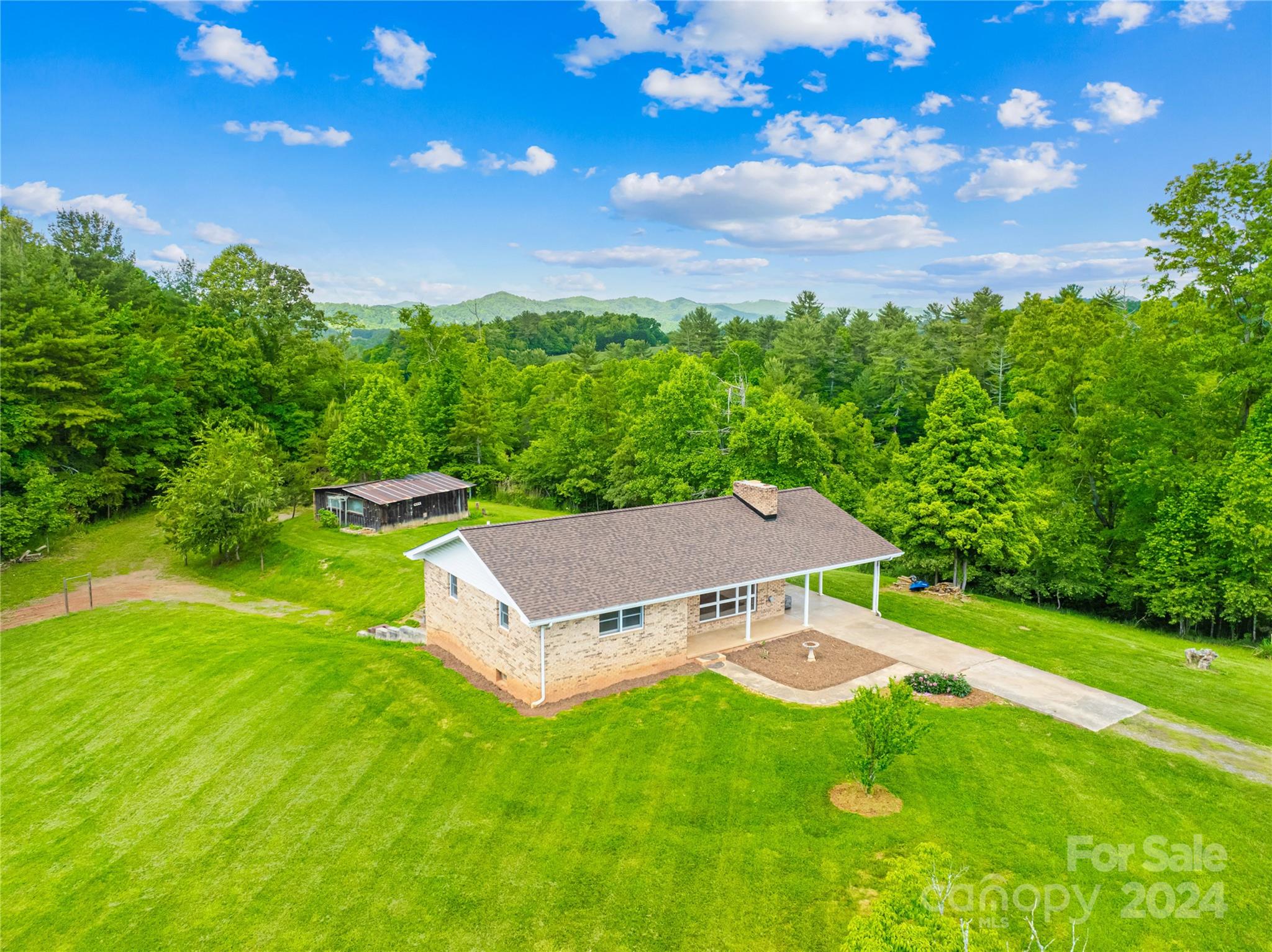 2586 Bull Creek Road