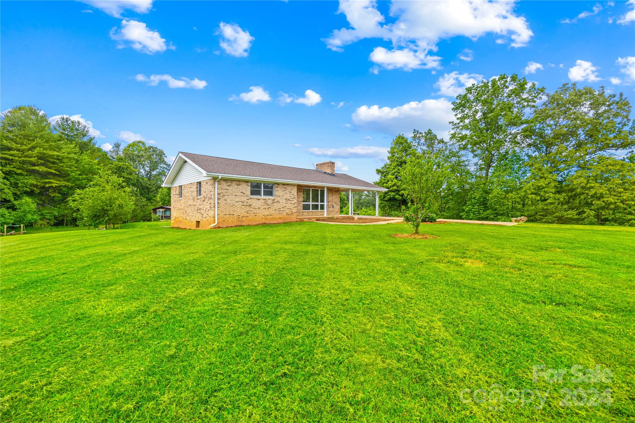 2586 Bull Creek Road