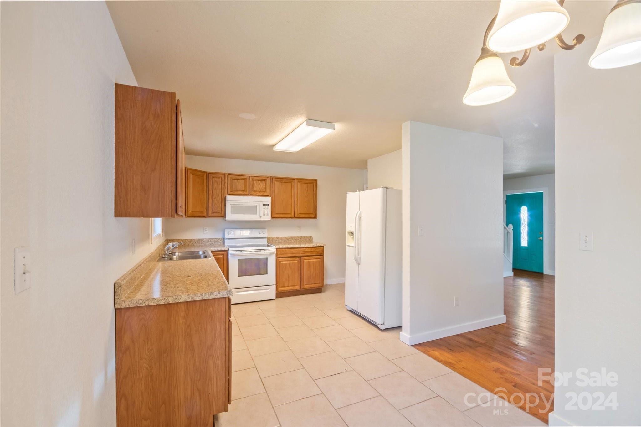 7 Sirenas Way Unit: A & B