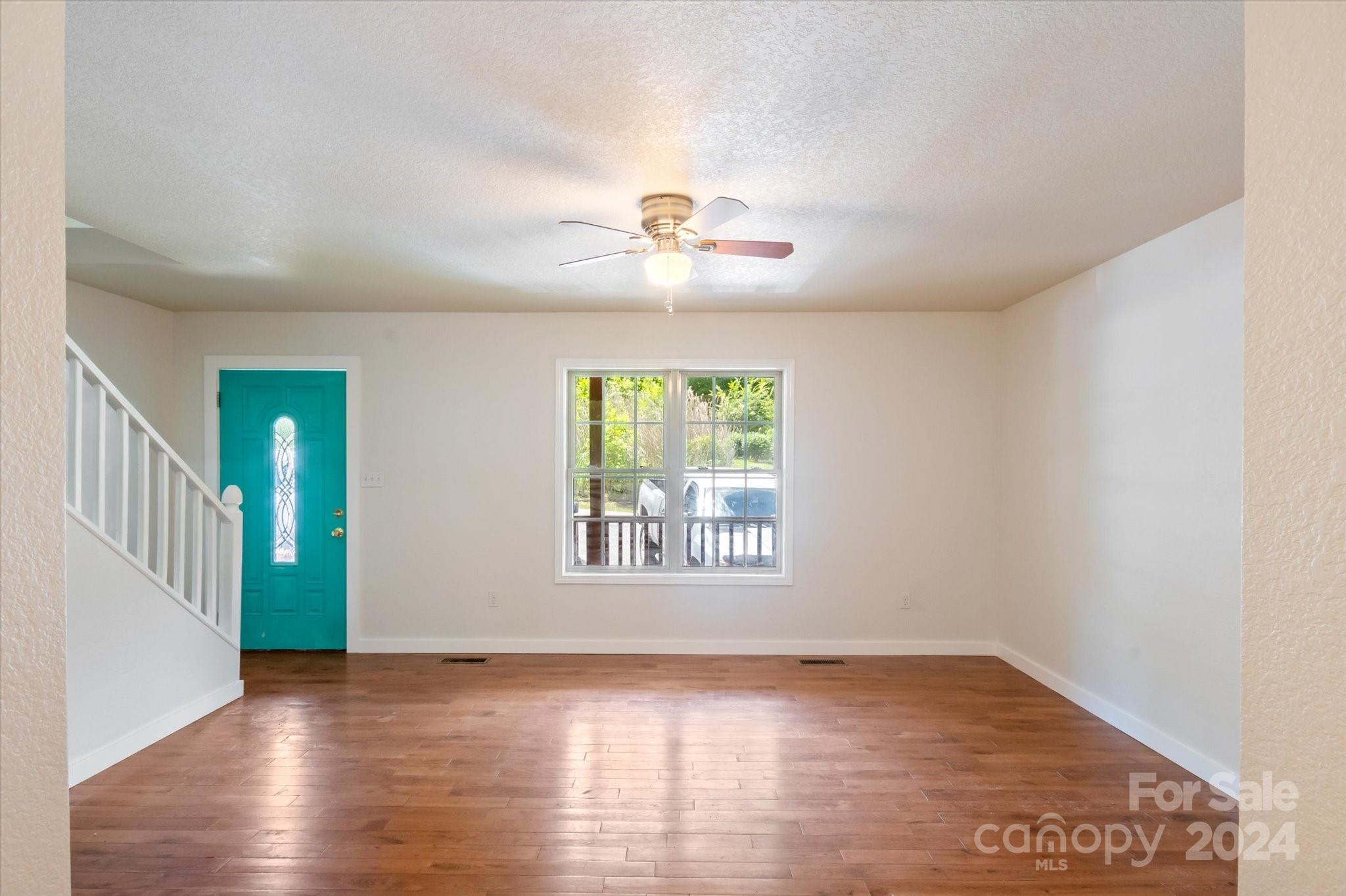 7 Sirenas Way Unit: A & B