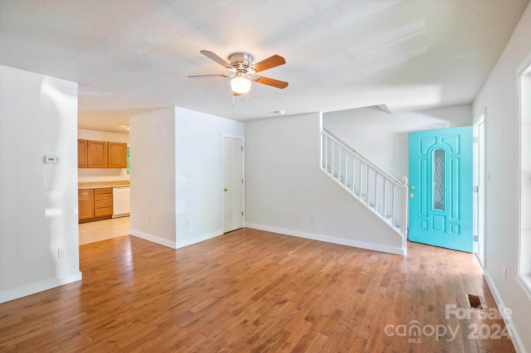 7 Sirenas Way Unit: A & B