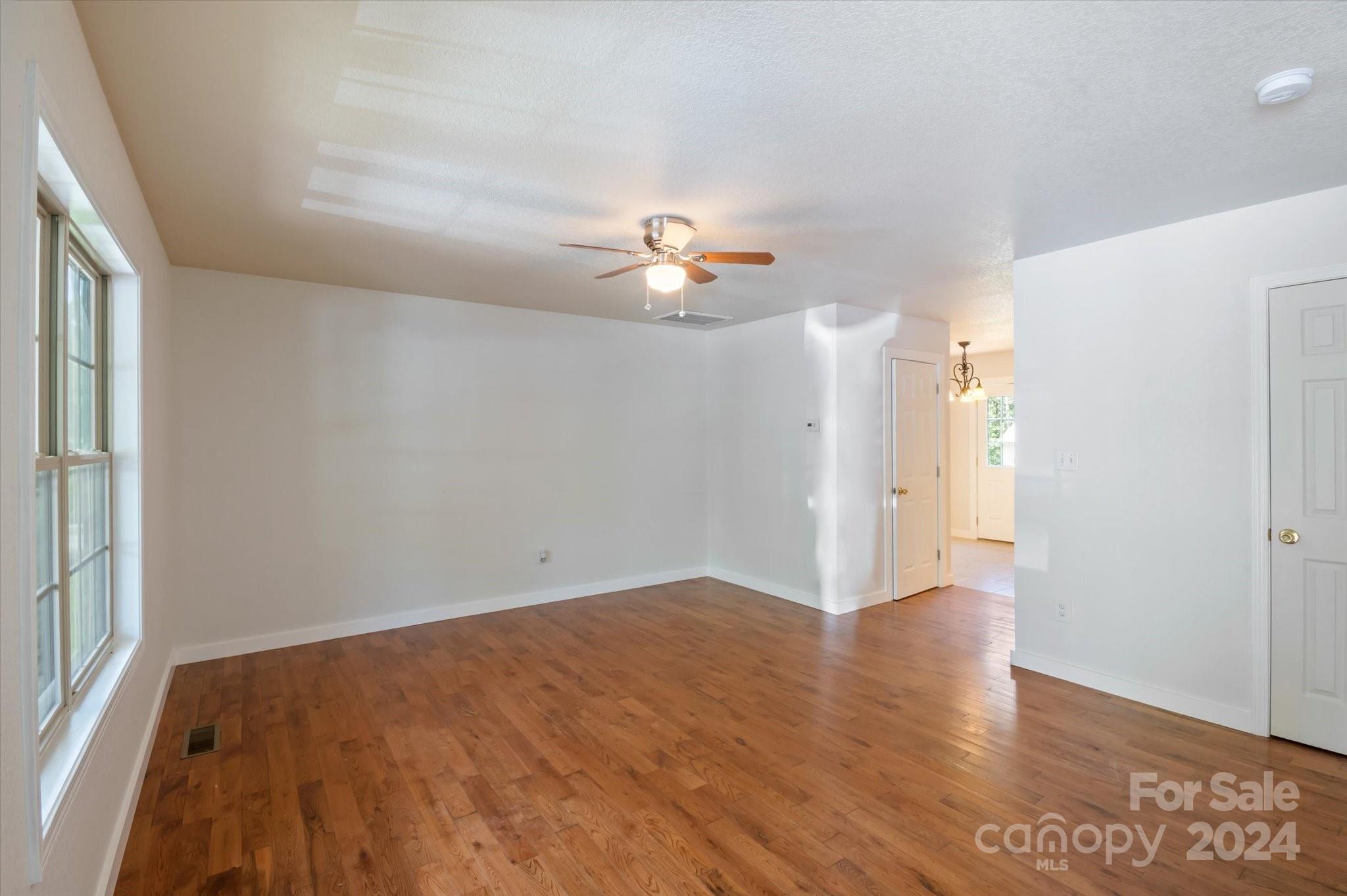 7 Sirenas Way Unit: A & B