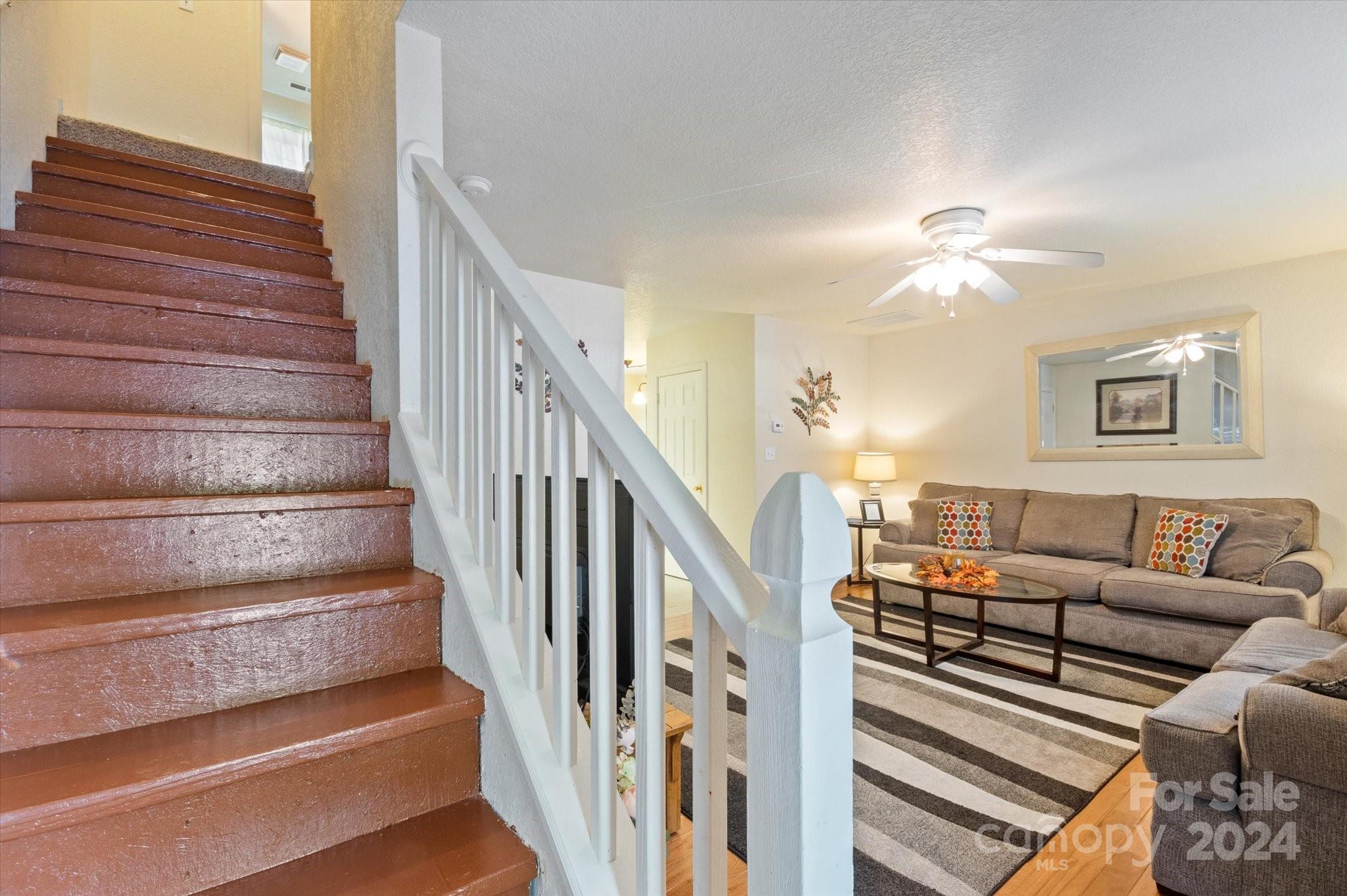 7 Sirenas Way Unit: A & B