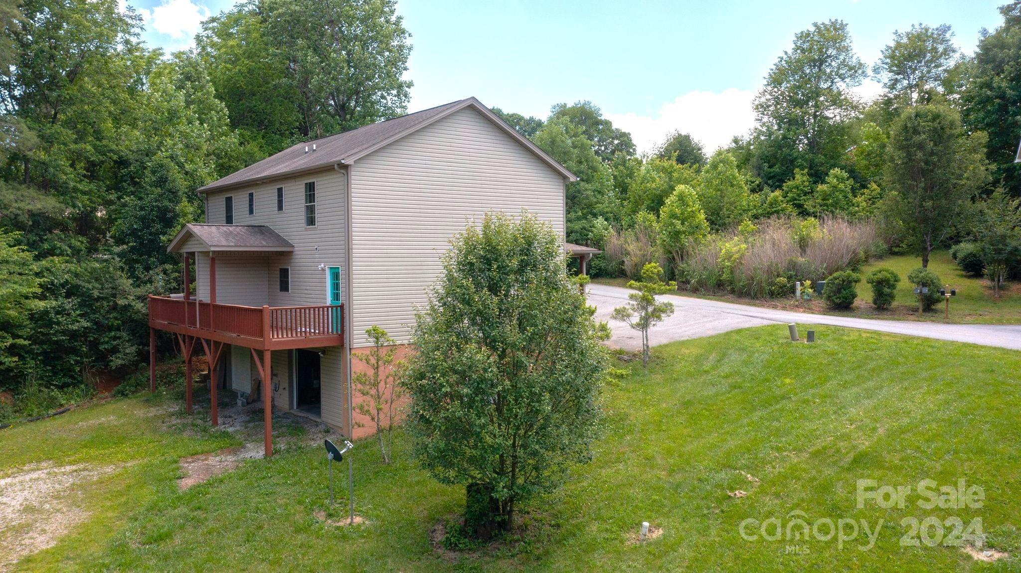 7 Sirenas Way Unit: A & B