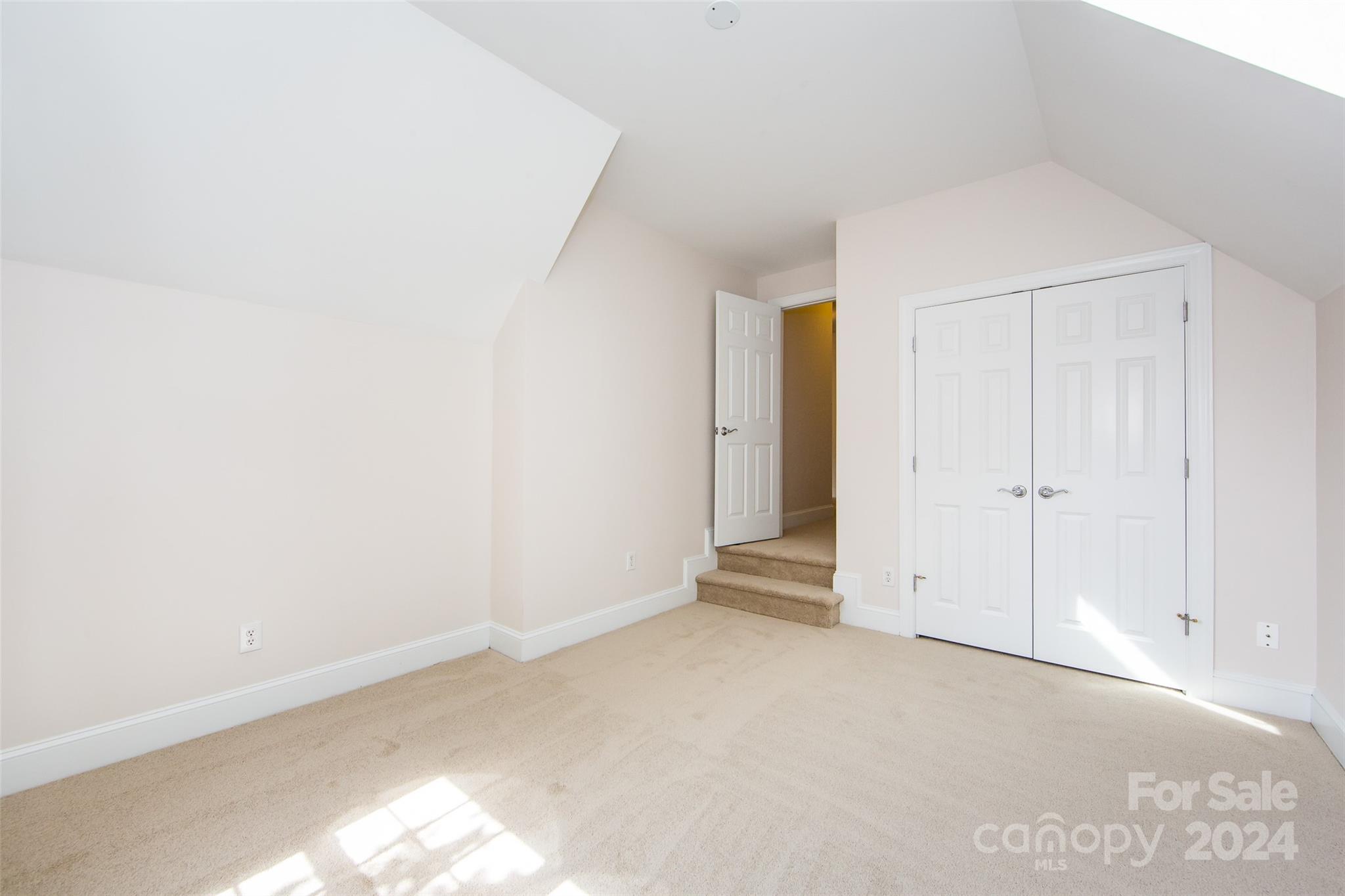 13808 Ballantyne Meadows Drive