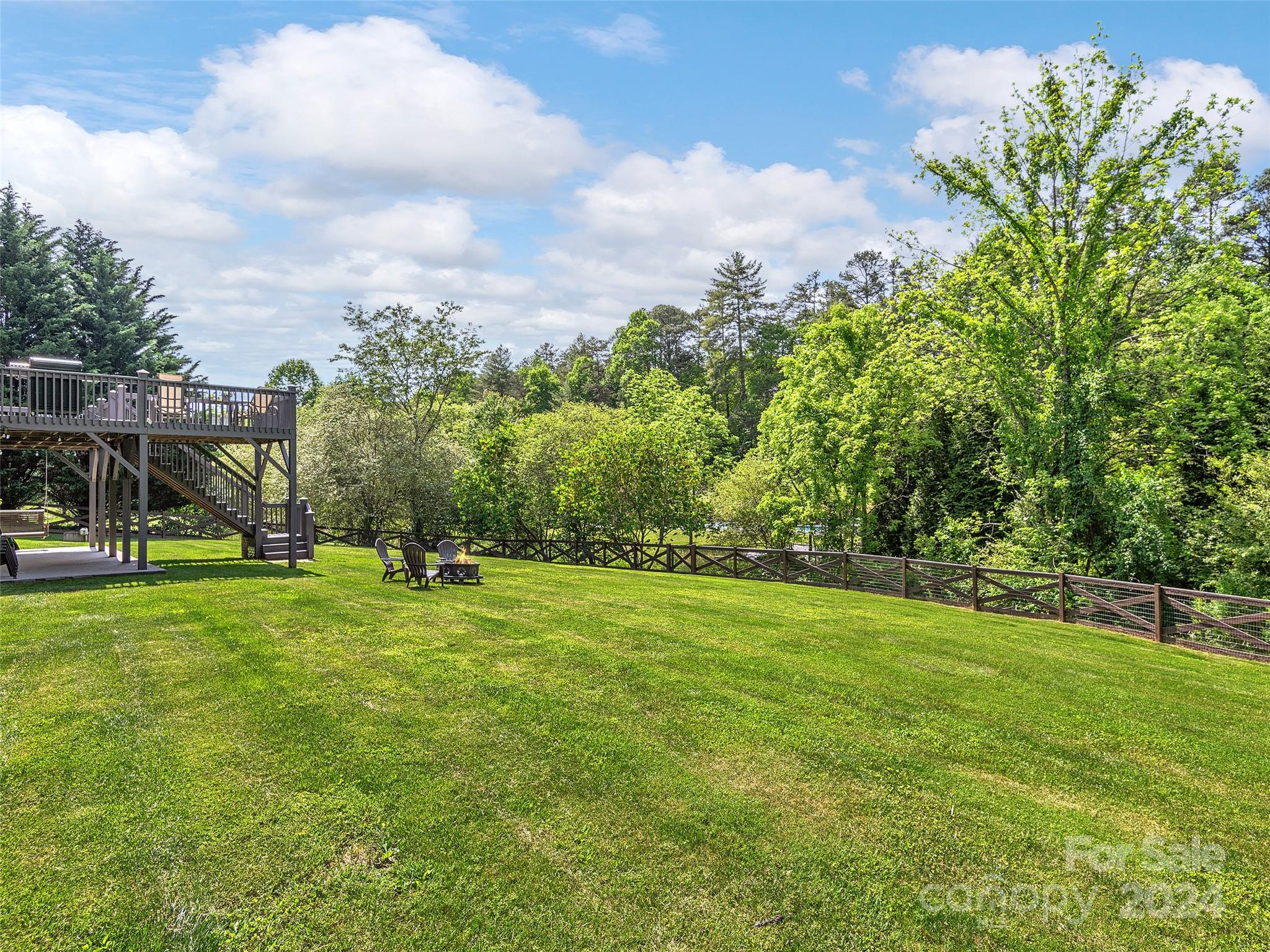 8 Old Farm House Road