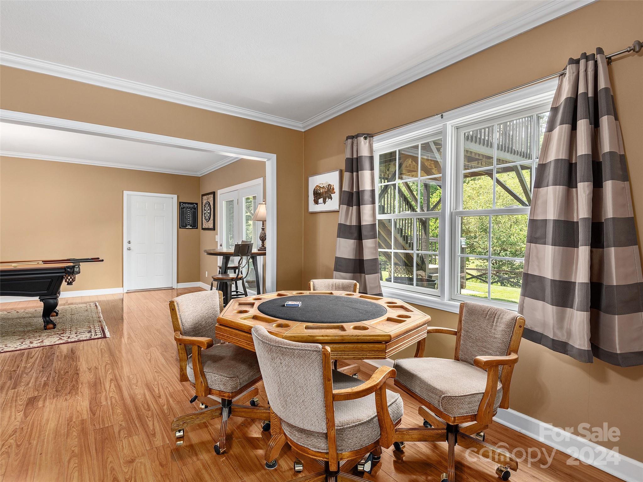 8 Old Farm House Road