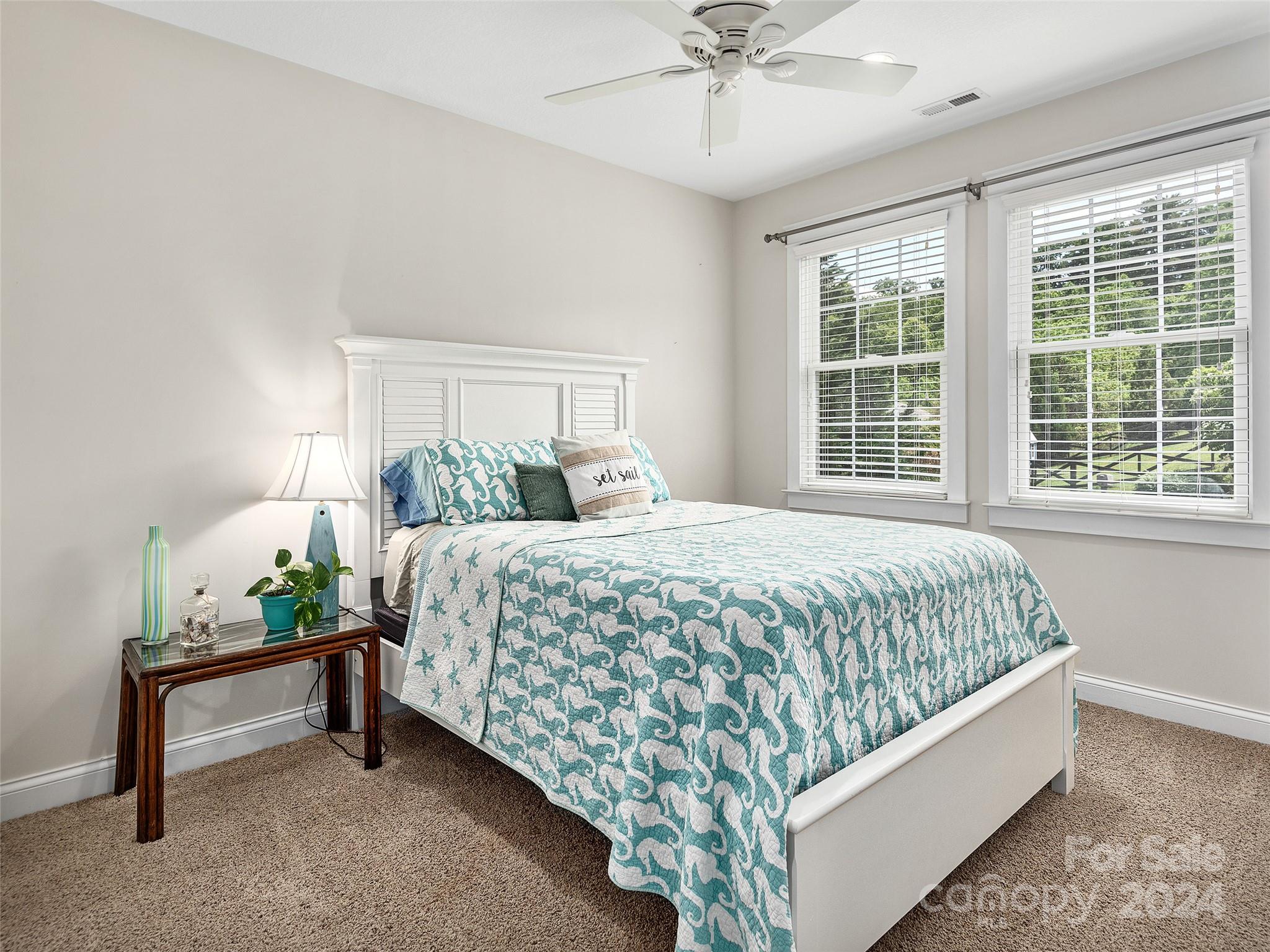 8 Old Farm House Road