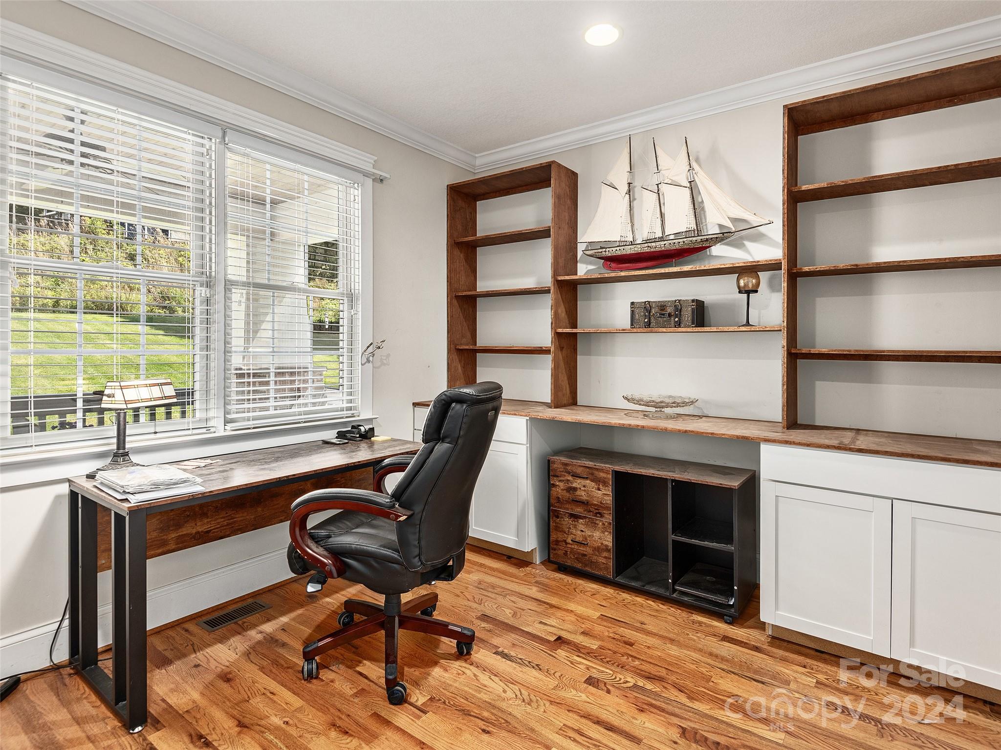 8 Old Farm House Road