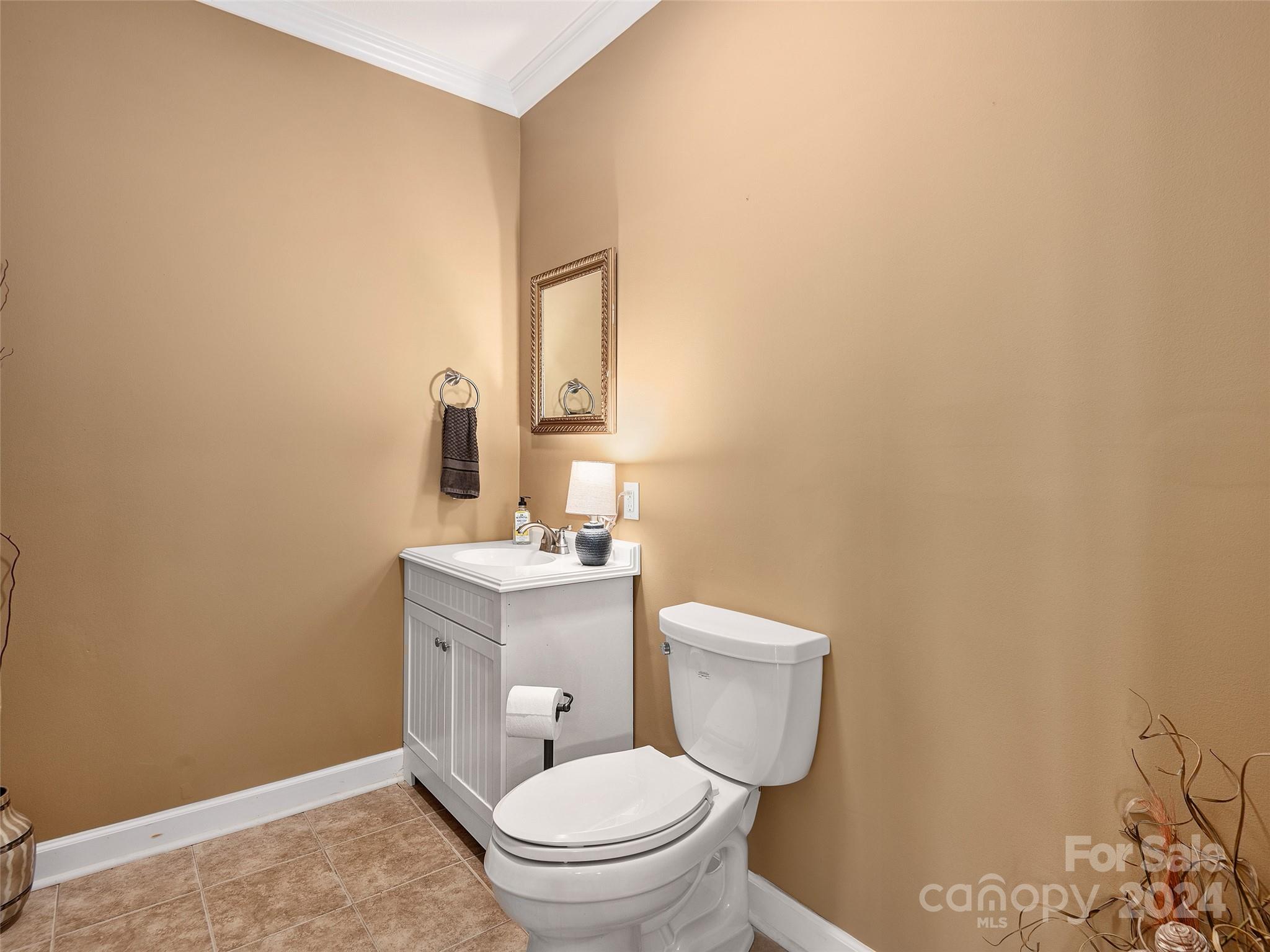 8 Old Farm House Road